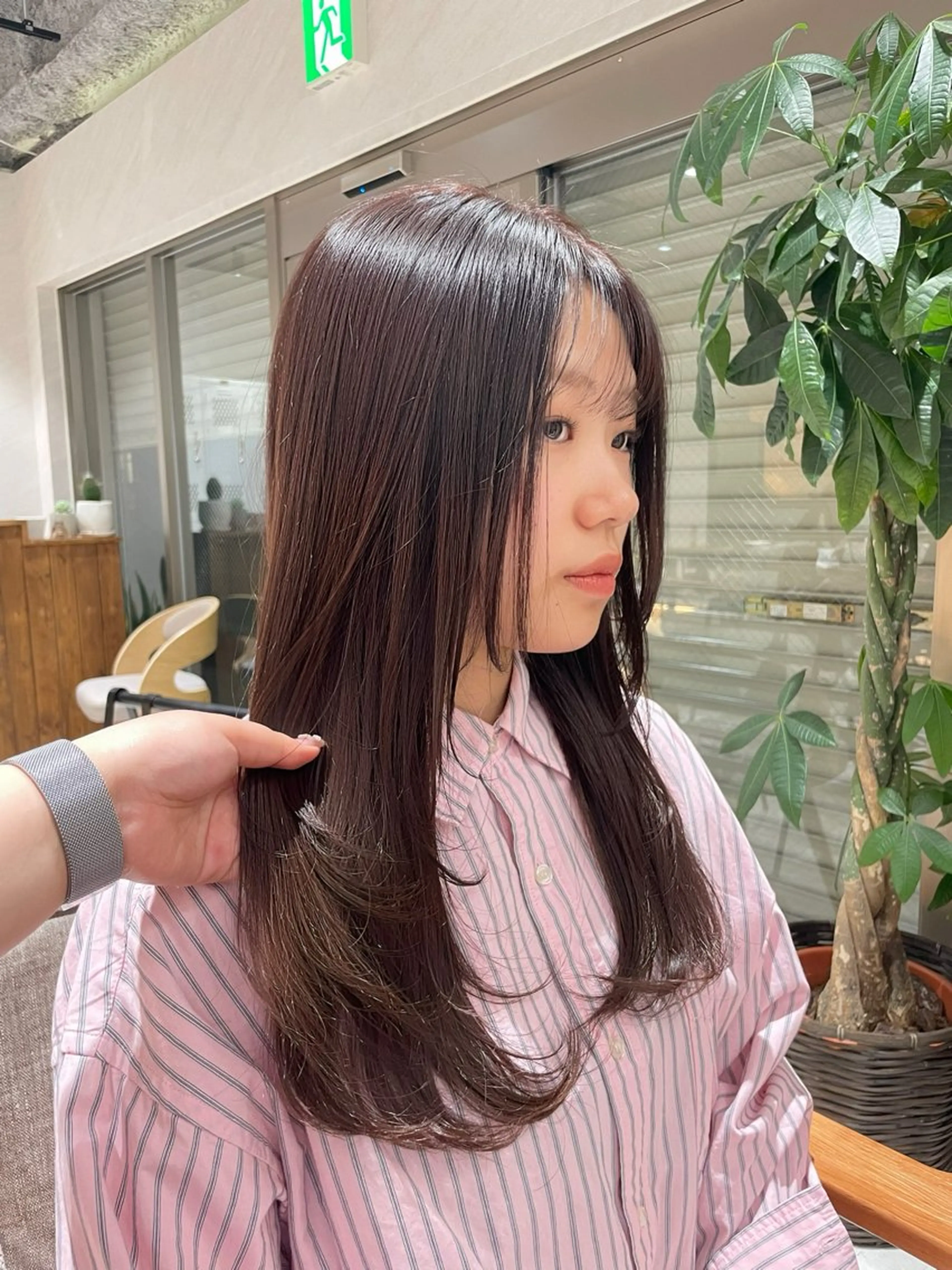 ロング カラー カット ヘアカラー トリートメント 🍐透明感カラー🍐 レイヤーカットのヘアスタイル