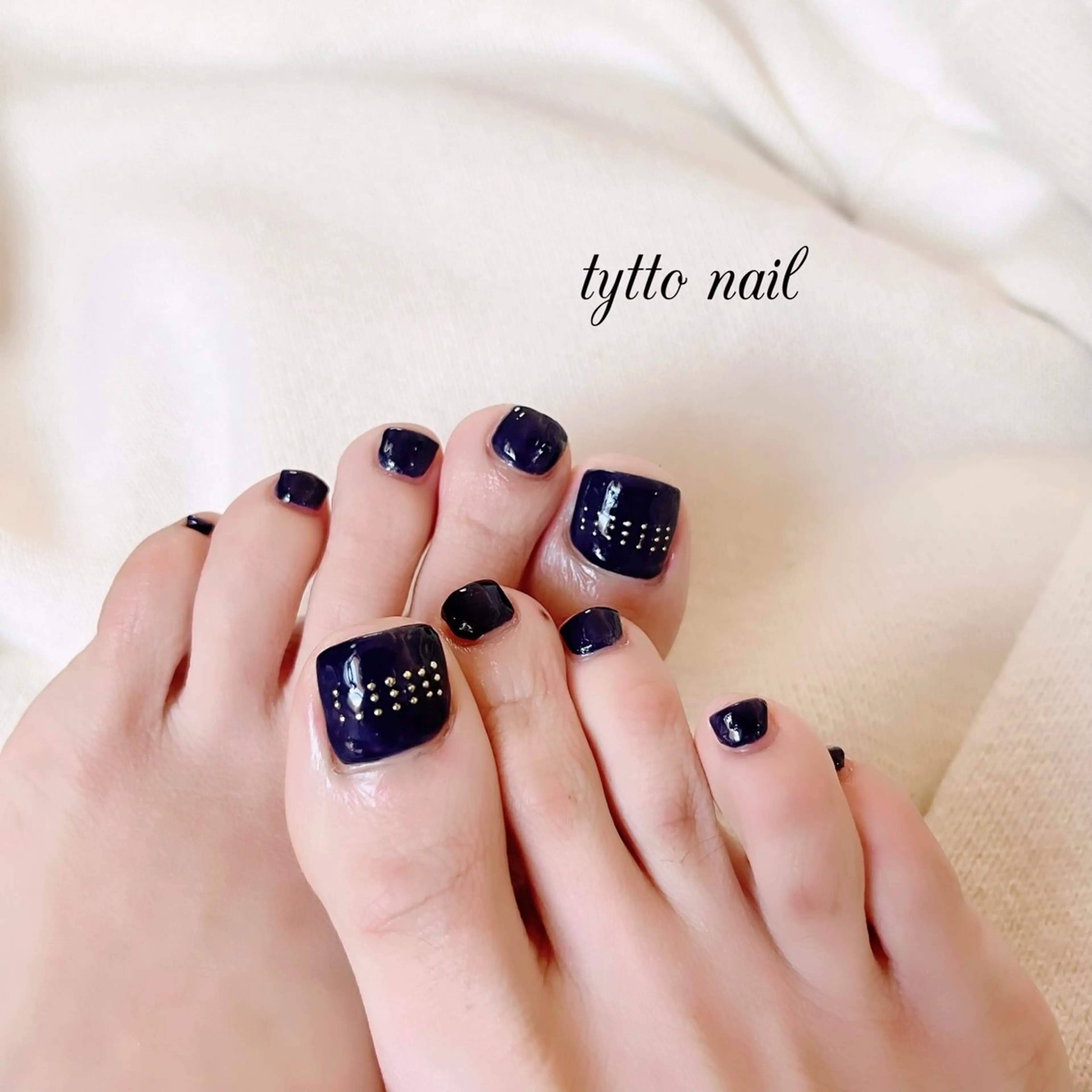 ネイル ブルー フットネイル ネイビー オフィスネイル ワンカラーネイル フットネイル tytto nail ❤︎‪‪eri‪‪のネイルデザイン