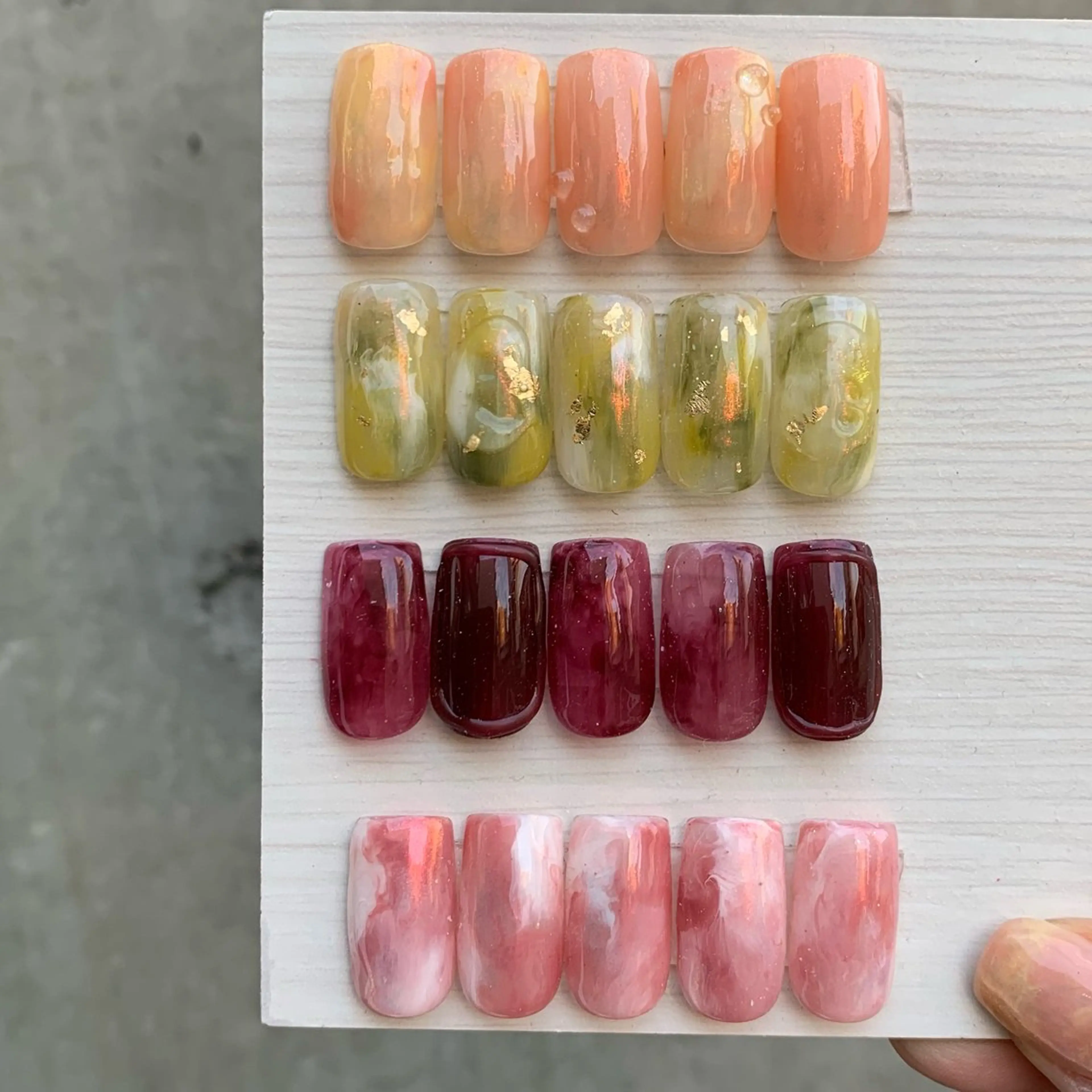 ネイル ジェルネイル ニュアンスネイル パラジェル 春ネイル YUKIMO🍎名駅 /ニュアンスのネイルデザイン