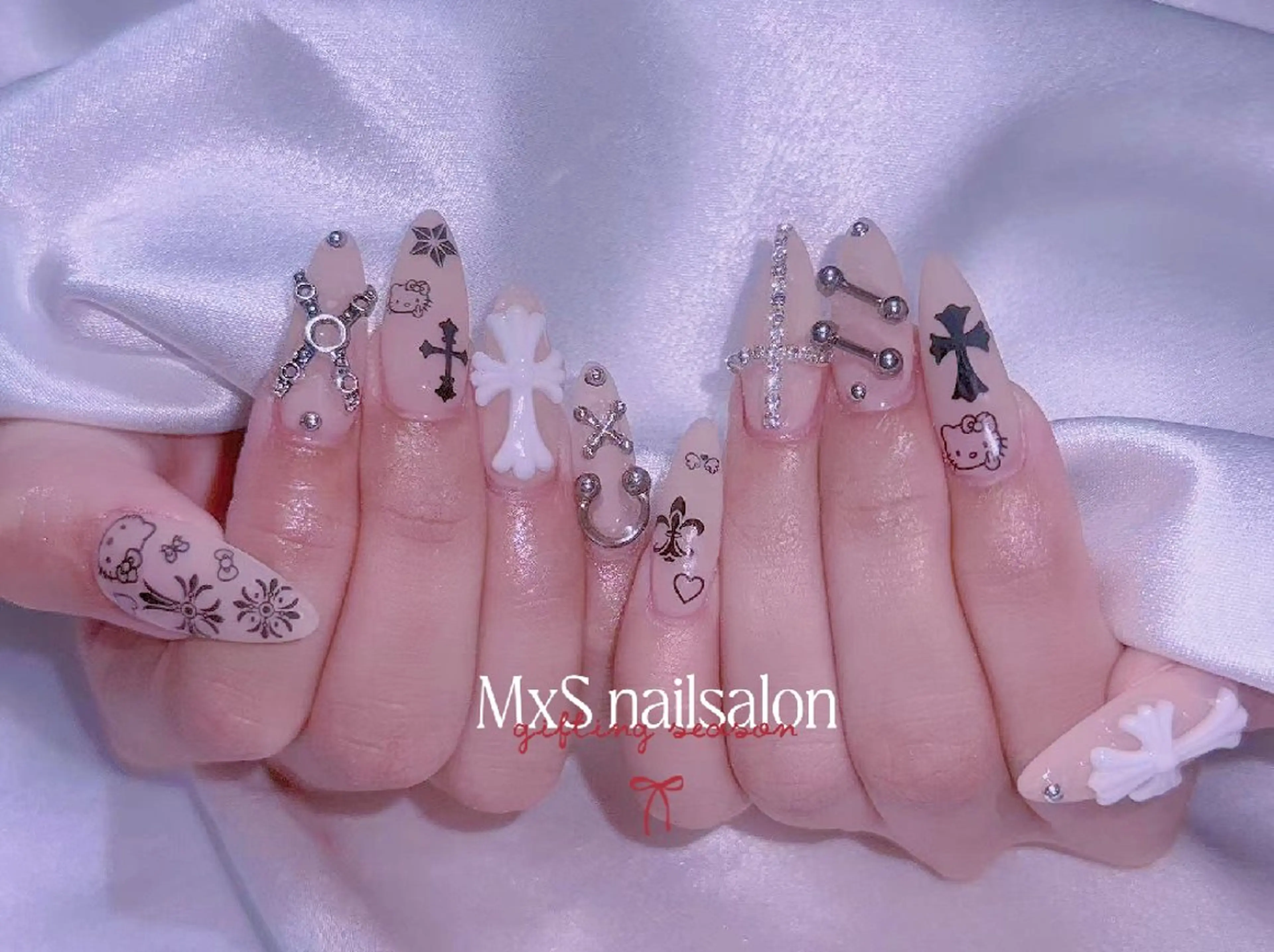 ネイル ハンドネイル ハンドケア Sol Nail ミネのネイルデザイン