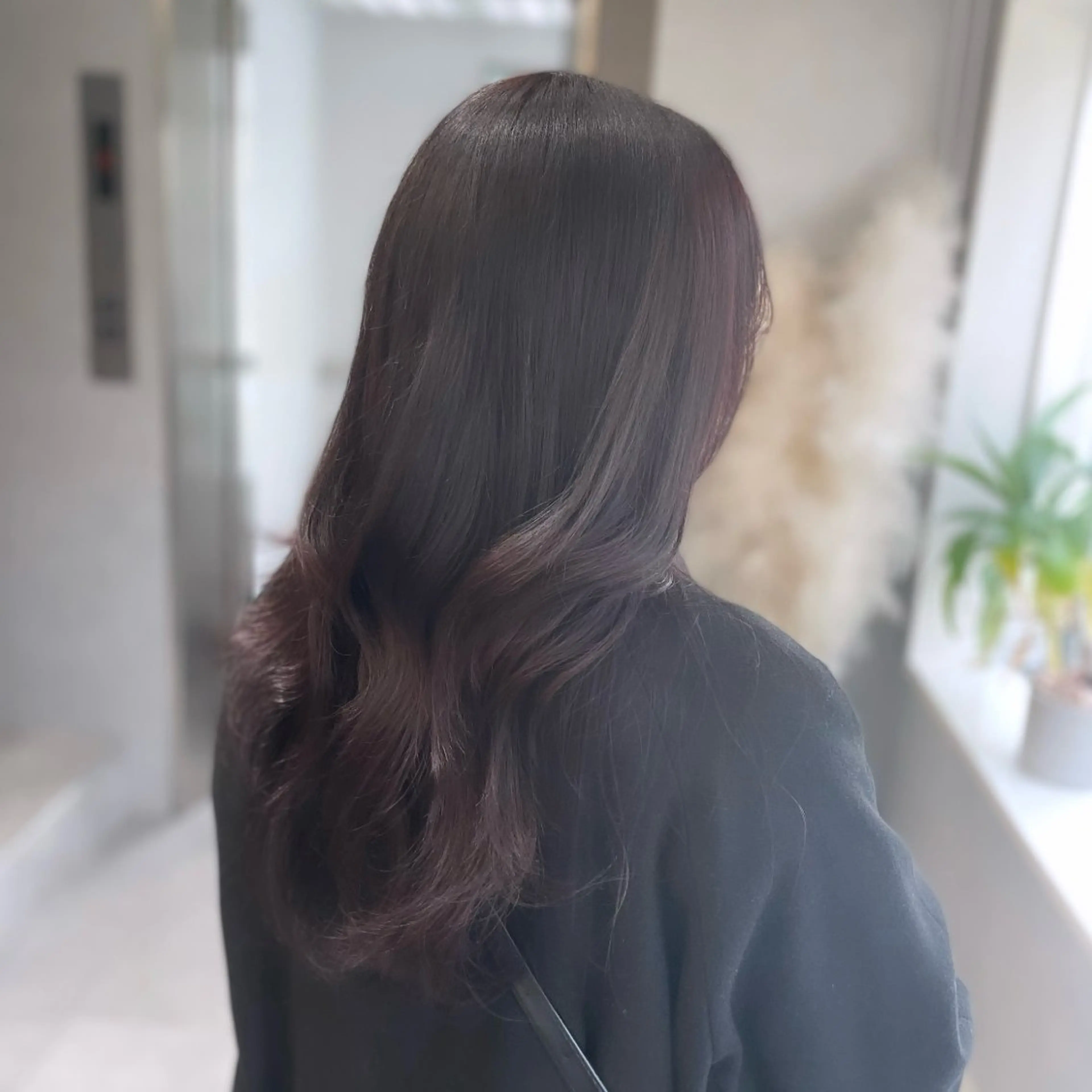 ロング カラー ブリーチ ラベンダーカラー ヘアカラー Rui/透明感カラー 暖色/レイヤーカットのヘアスタイル