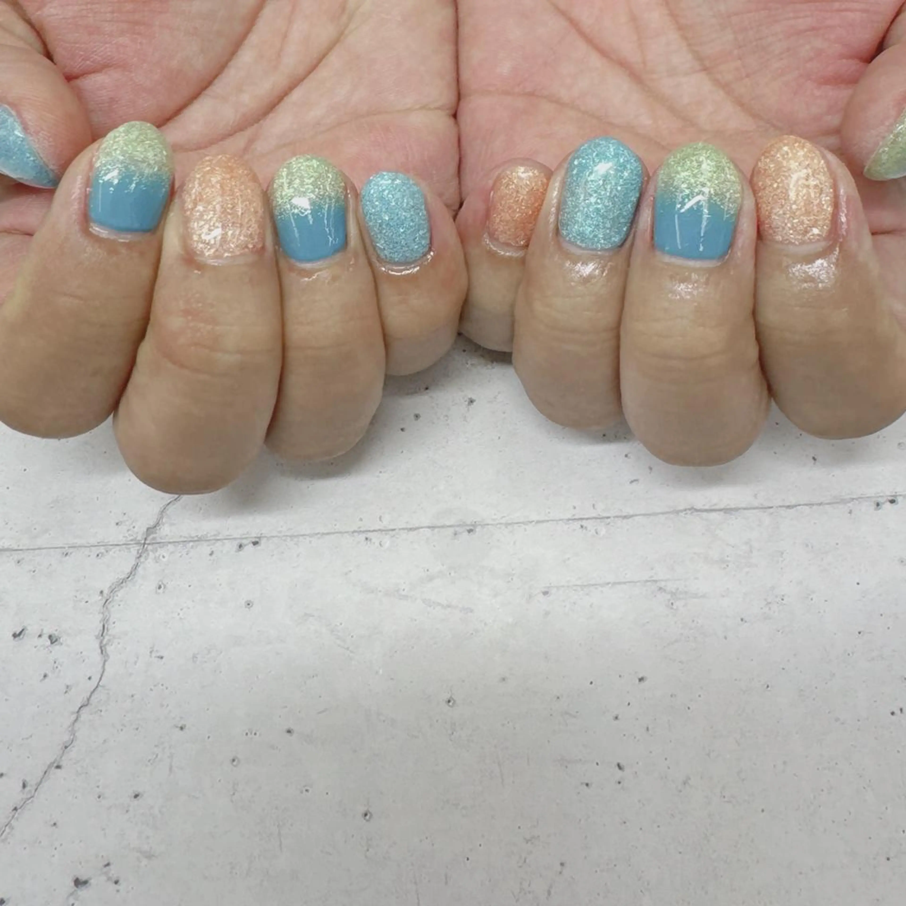 ネイル Nail salon Honey Beeのネイルデザイン