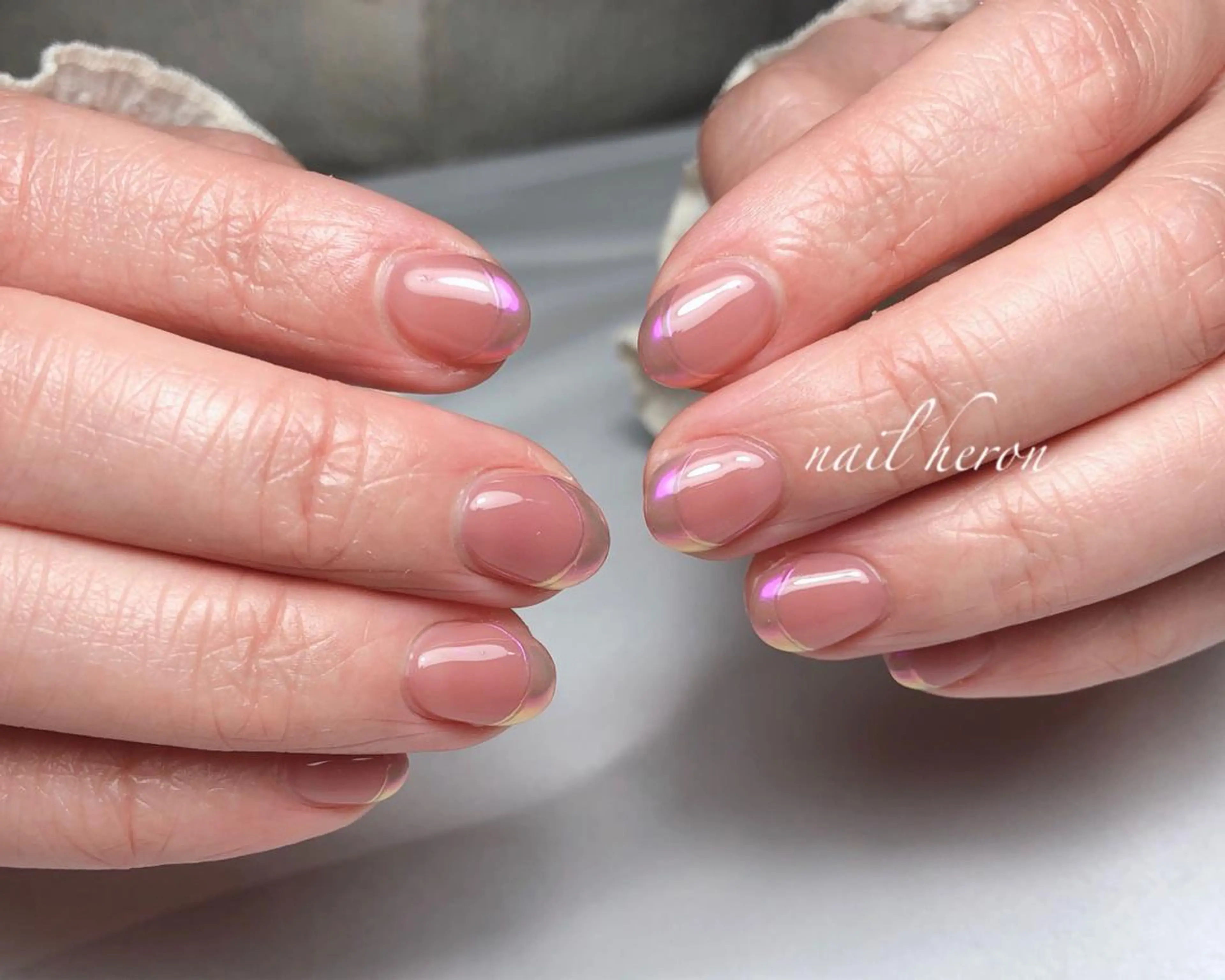 ネイル オーロラネイル フレンチネイル ハンドネイル saki_ nail heronのネイルデザイン