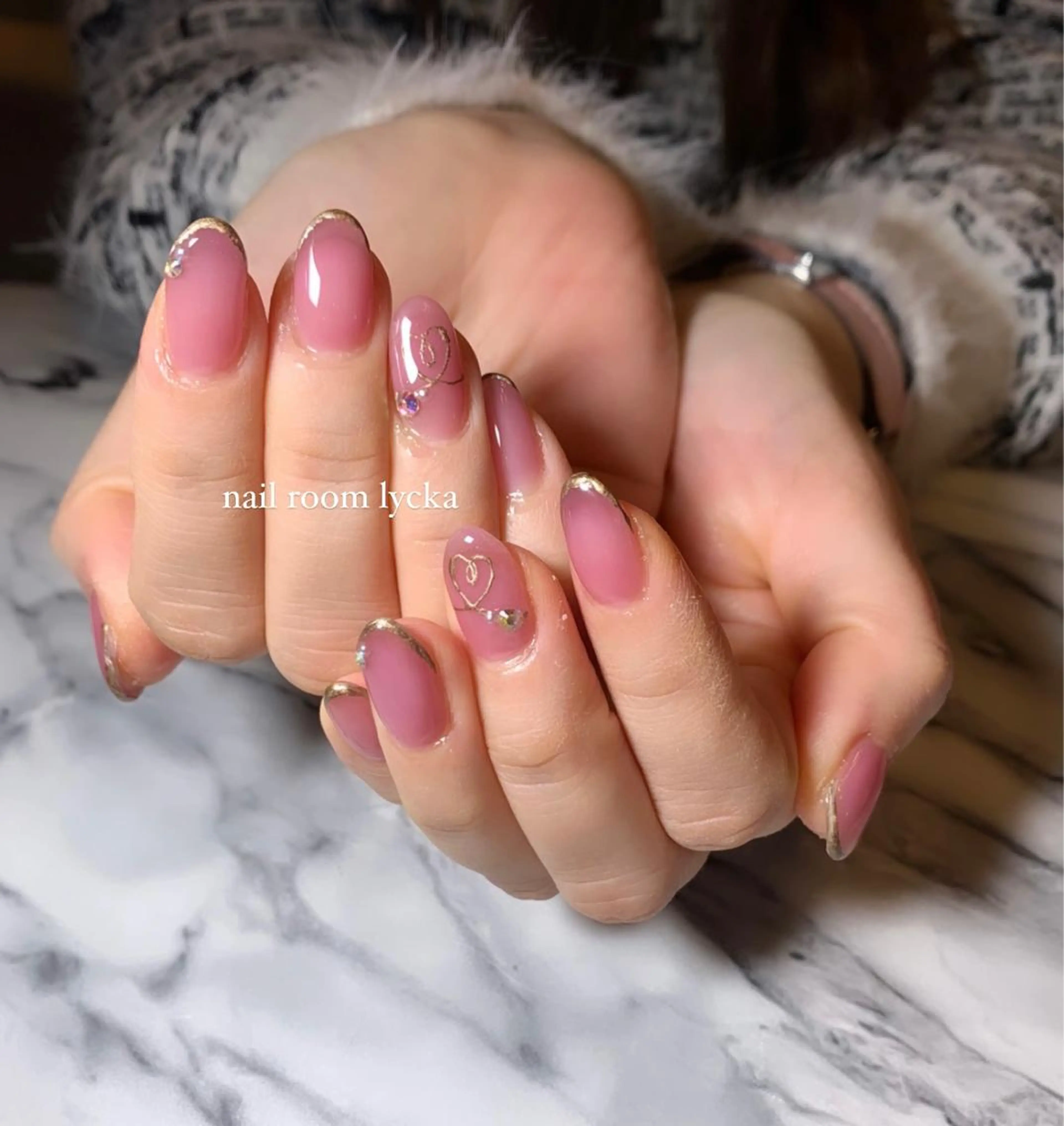 ネイル ﾈｲﾙﾙｰﾑﾘｯｶ 𝐦𝐚𝐲𝐮のネイルデザイン