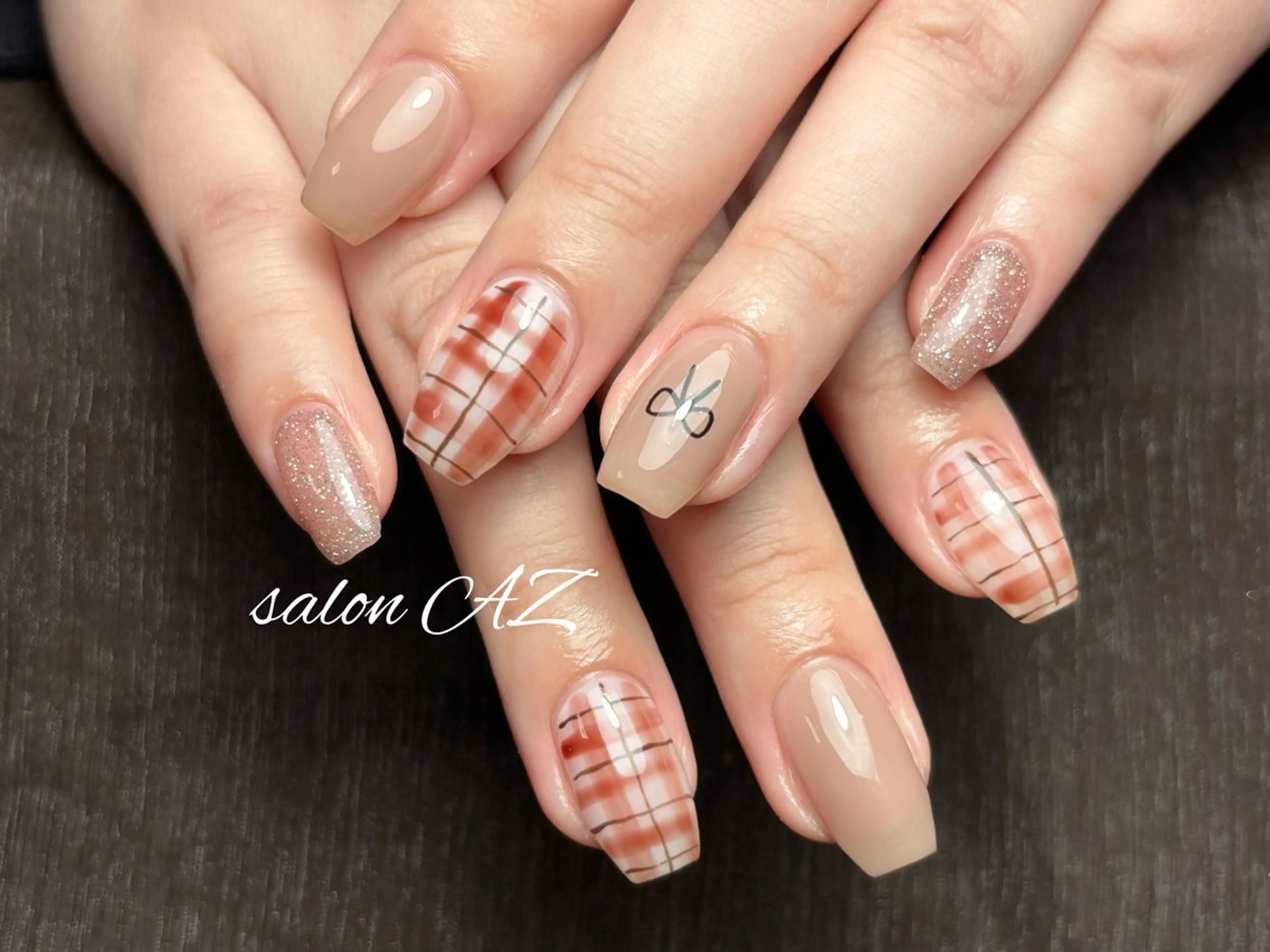 ネイル アートネイル 長さ出し フットネイル フレンチネイル ジェルネイル ハンドネイル salon AZのネイルデザイン