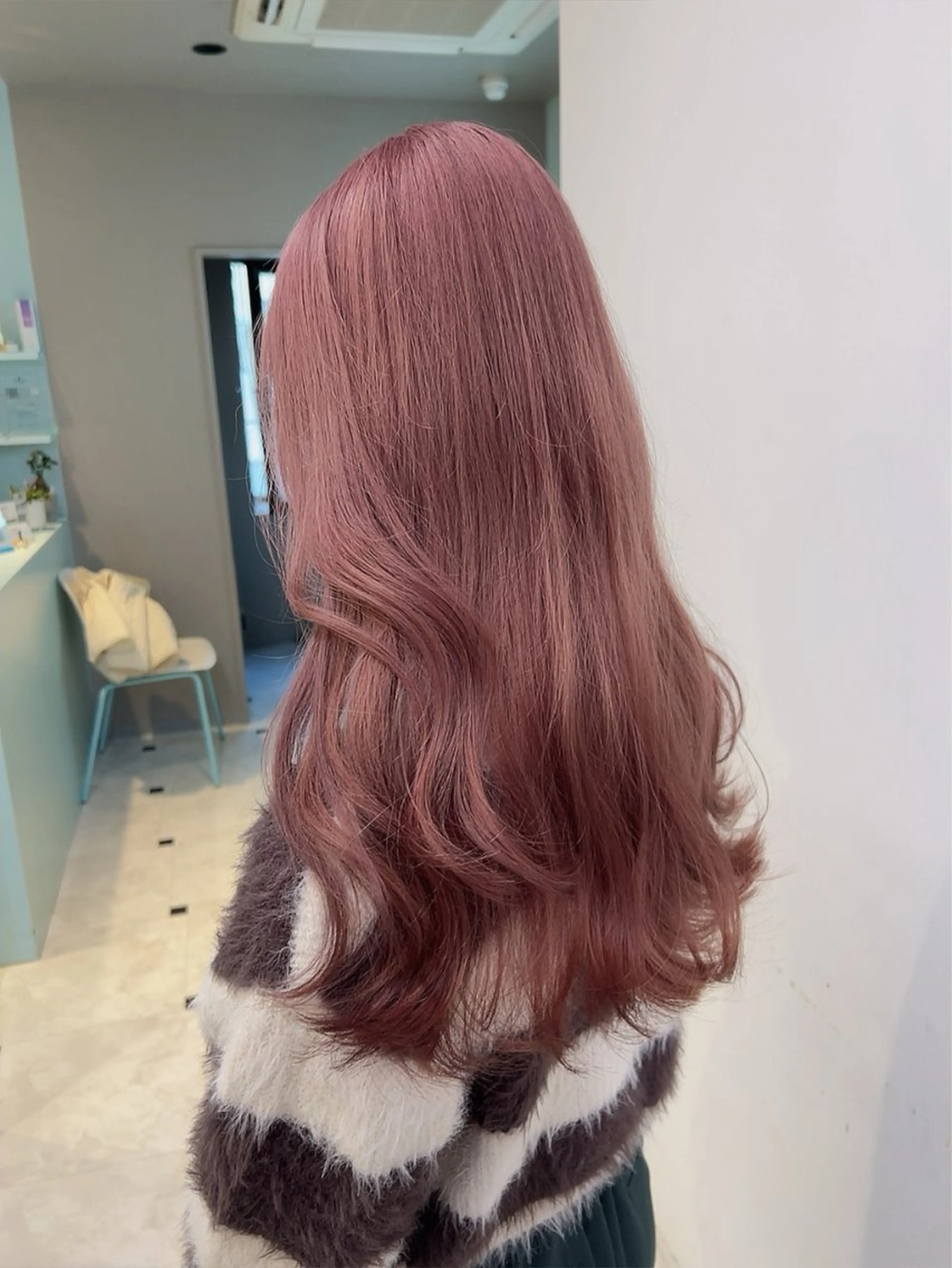 ロング カラー ヘアカラー トリートメント ヘッドスパ 🥞ベージュ系カラー 【すずきりほ】🥞のヘアスタイル