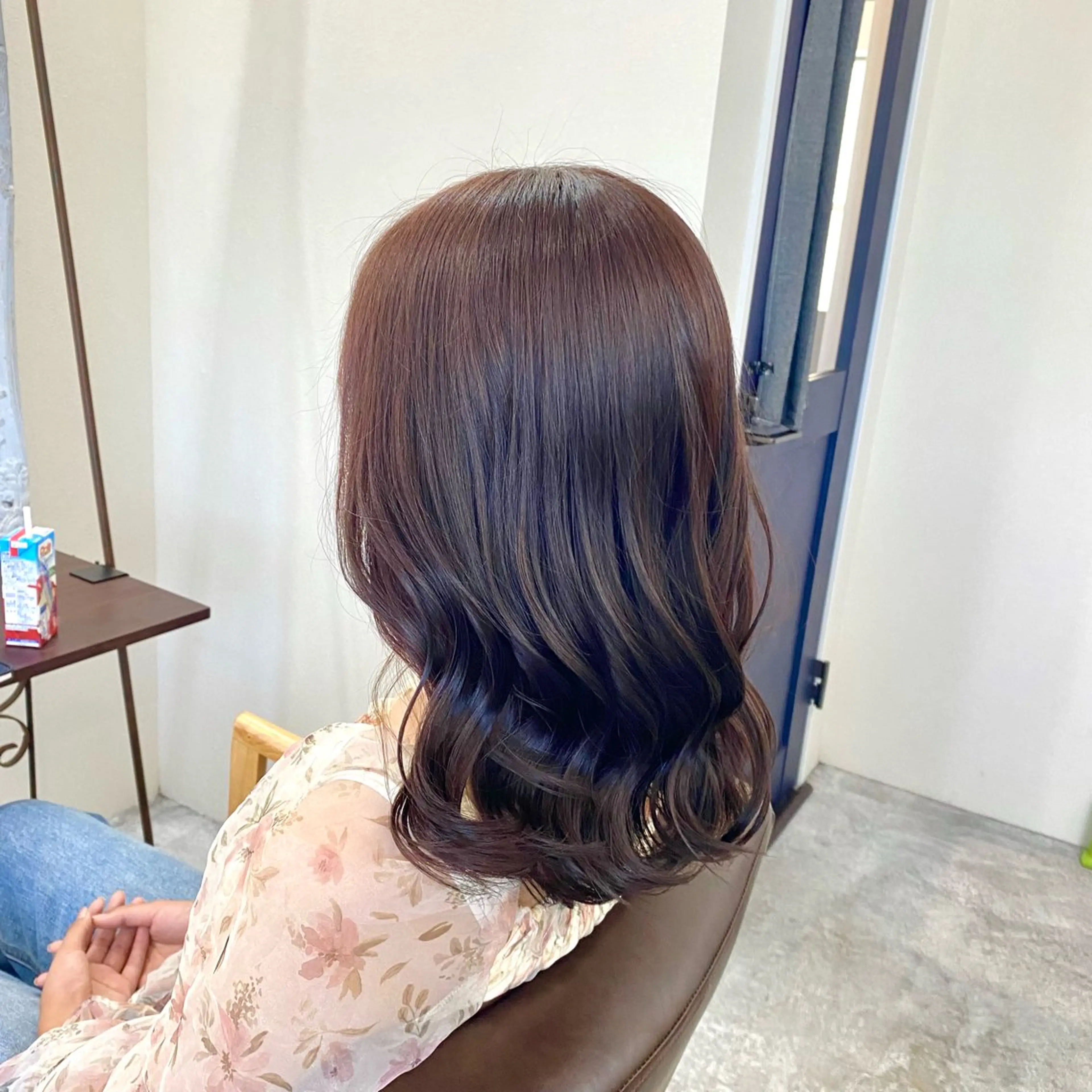 ミディアム ピンクブラウン ▷SAN   KAKU所属・長岡 俊樹のヘアスタイル