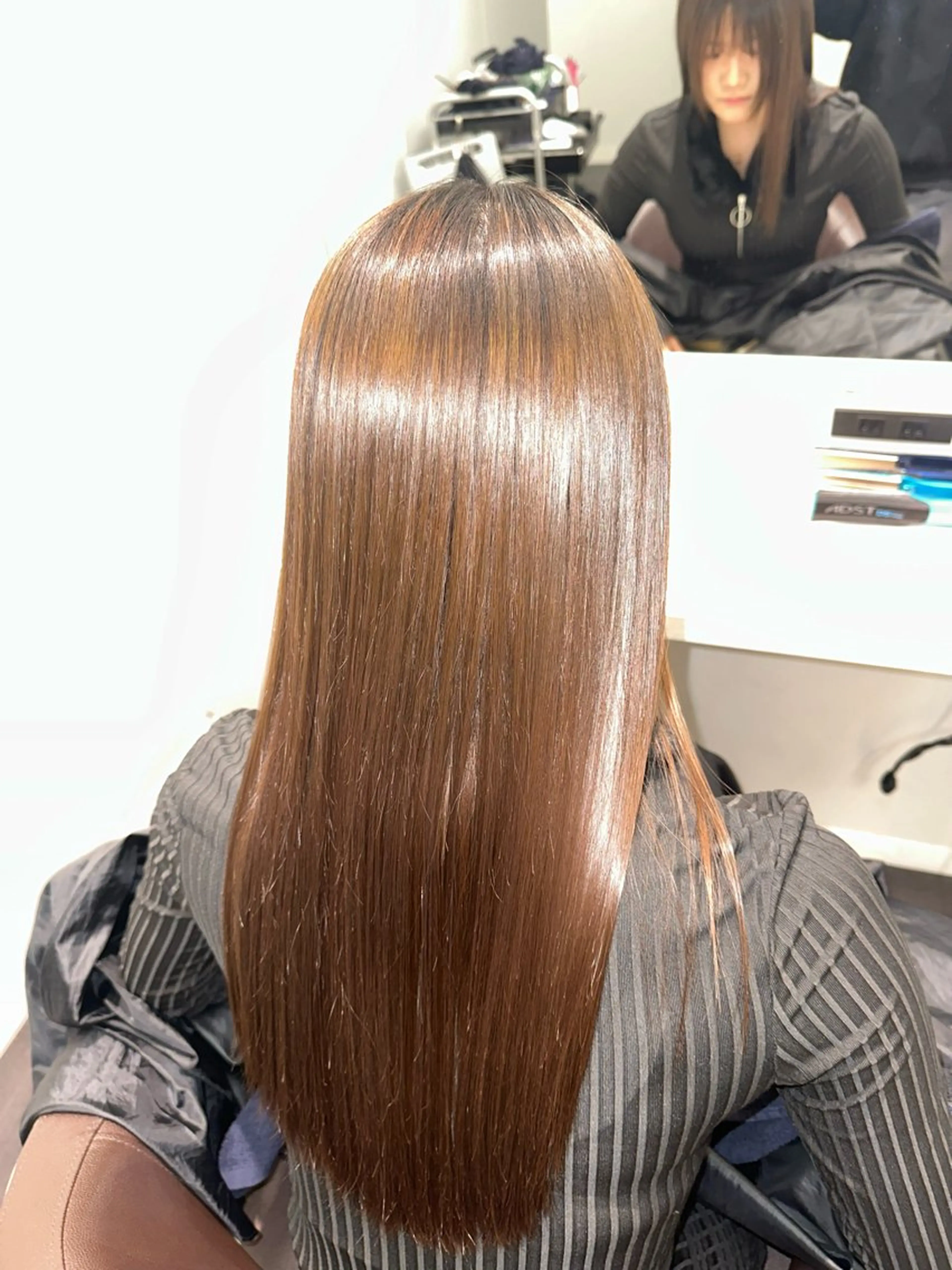 セミロング 美髪特化✨ 伊織✨縮毛矯正✨のヘアスタイル