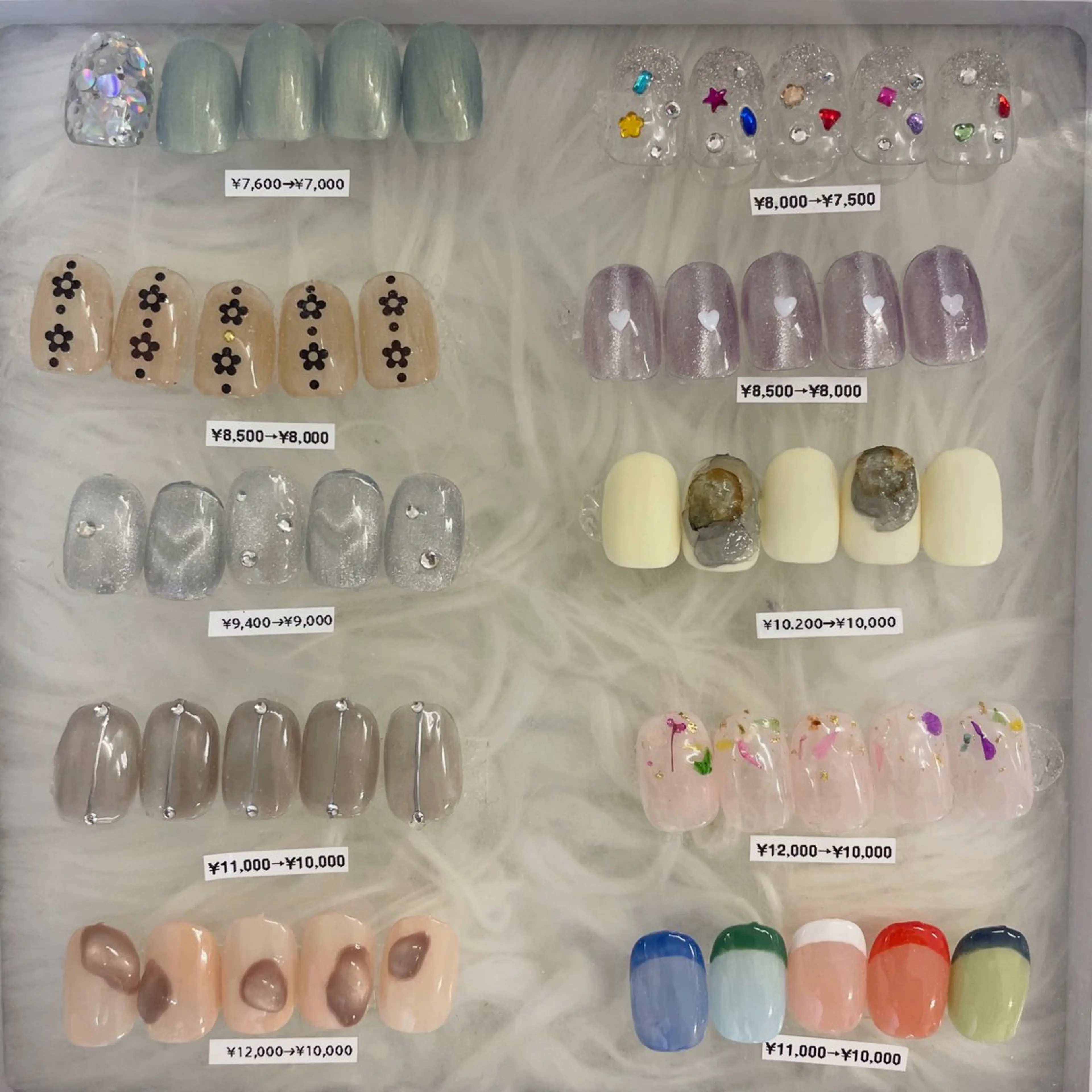 ネイル ハンドネイル フットネイル パーツたくさん🍓 SUMIのネイルデザイン