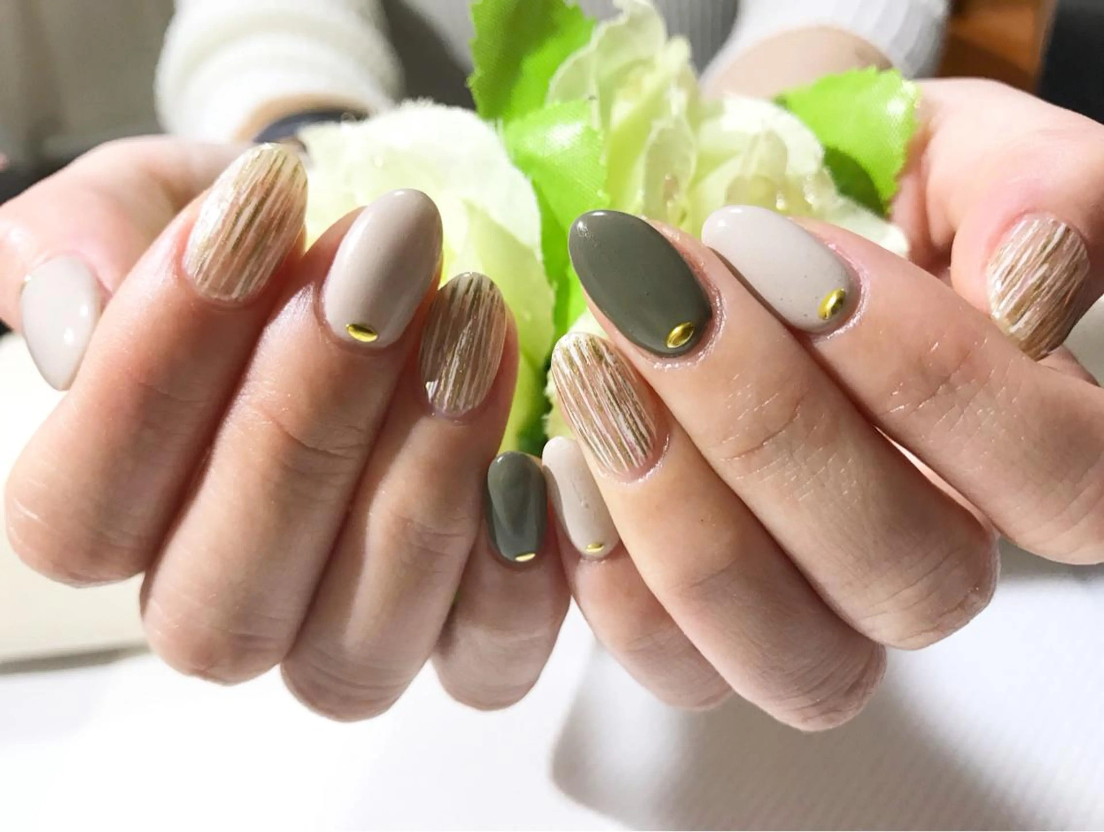 ネイル フットネイル シンプルネイル 春ネイル ホワイト 冬ネイル nail fufla ♡yamane♡のネイルデザイン