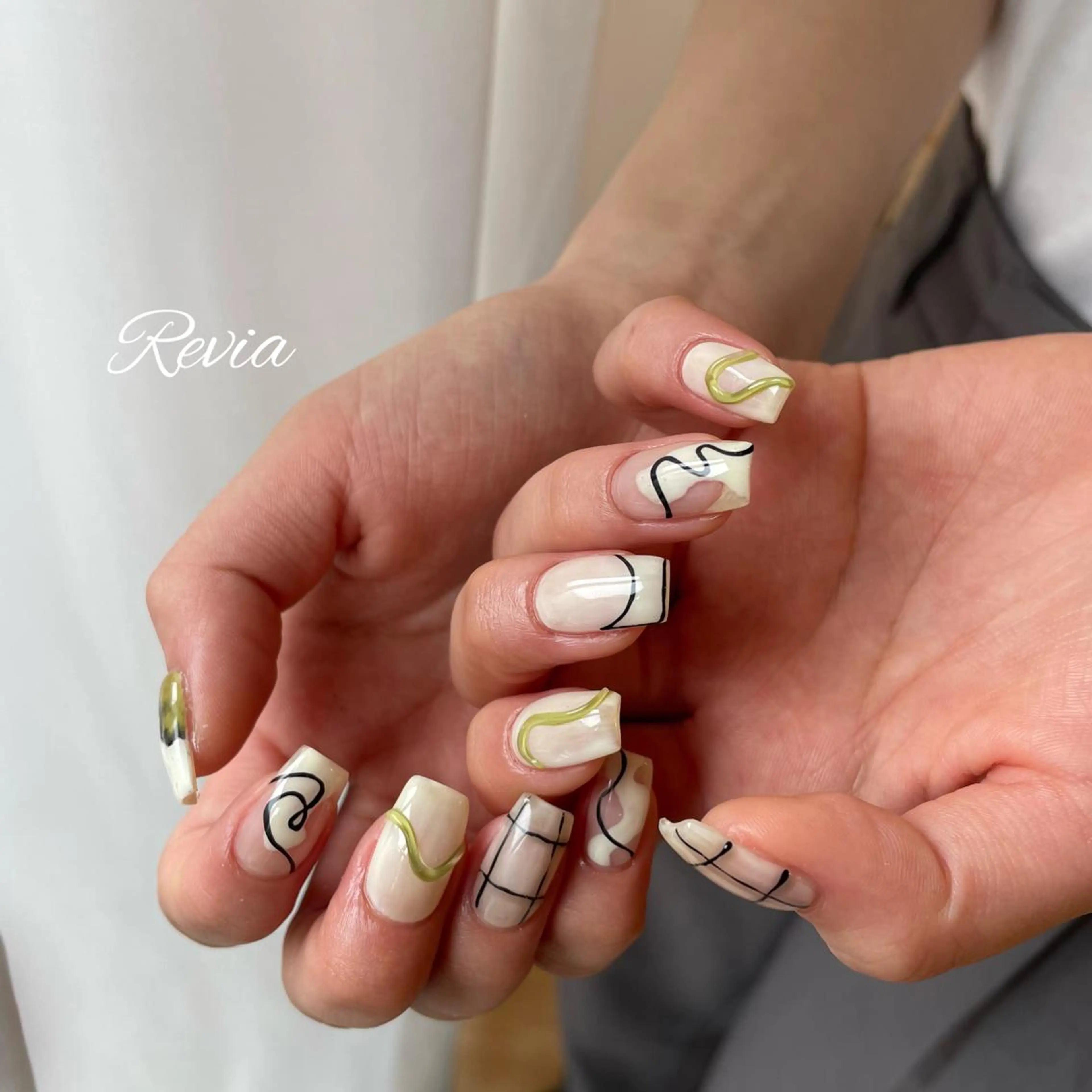 ネイル ハンドネイル revia所属・ERI Nailistのネイルデザイン