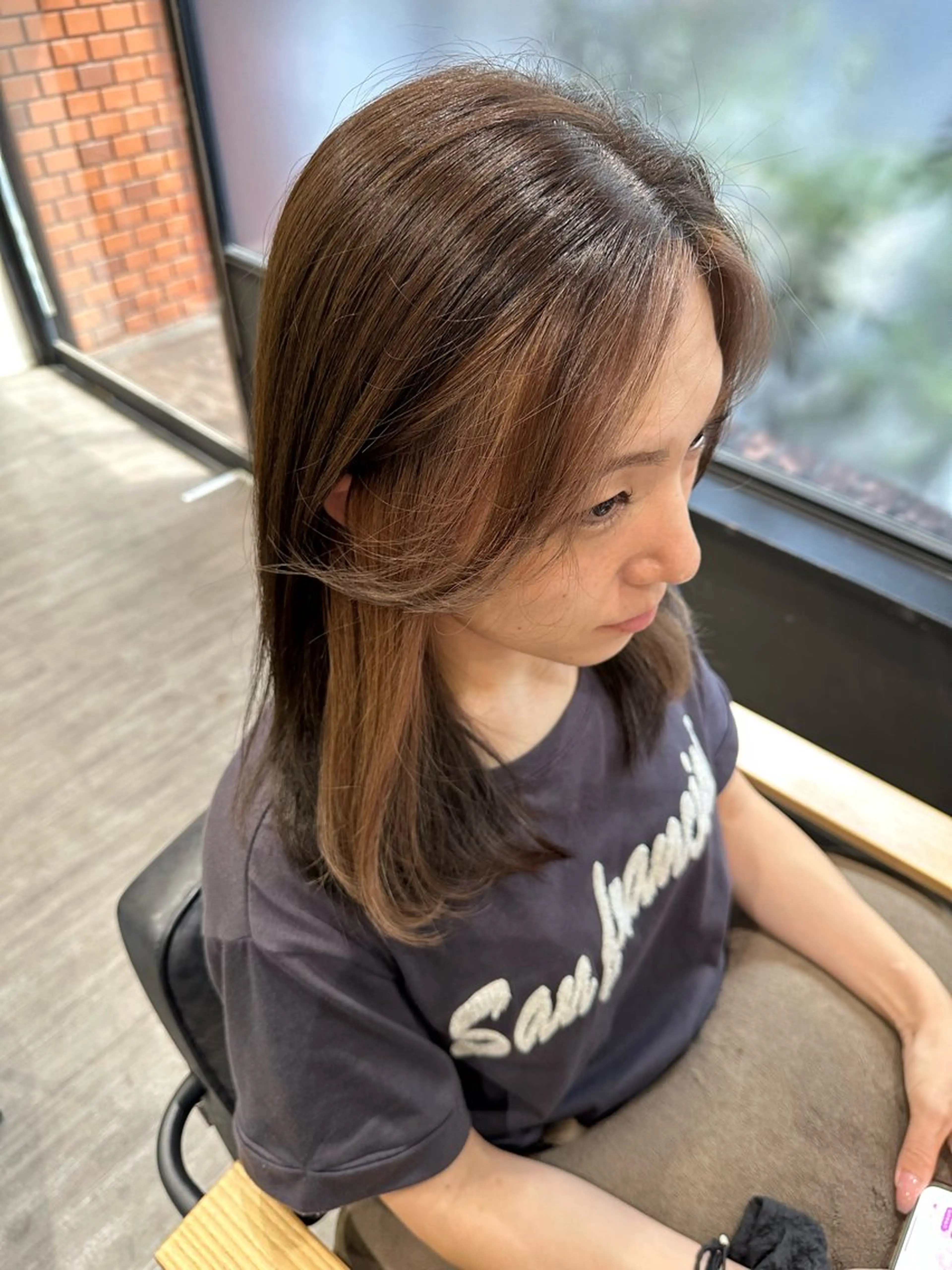 セミロング カラー グレージュ ヘアカラー トリートメント 艶髪レイヤー上田 紗也🇰🇷💗のヘアスタイル