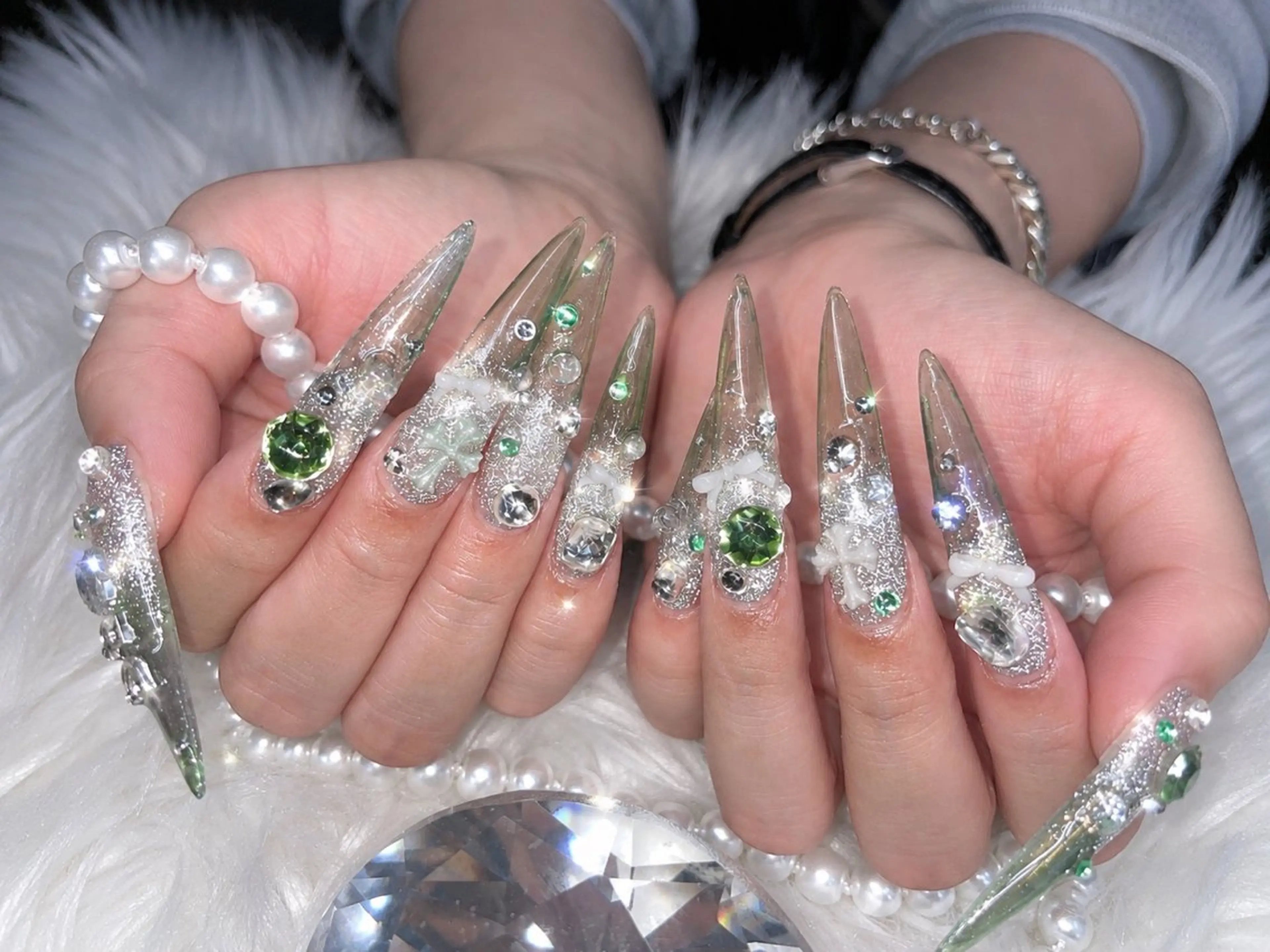 ネイル アートネイル オーロラネイル チークネイル 長さ出し フットネイル ハンドネイル Chan nailsのネイルデザイン