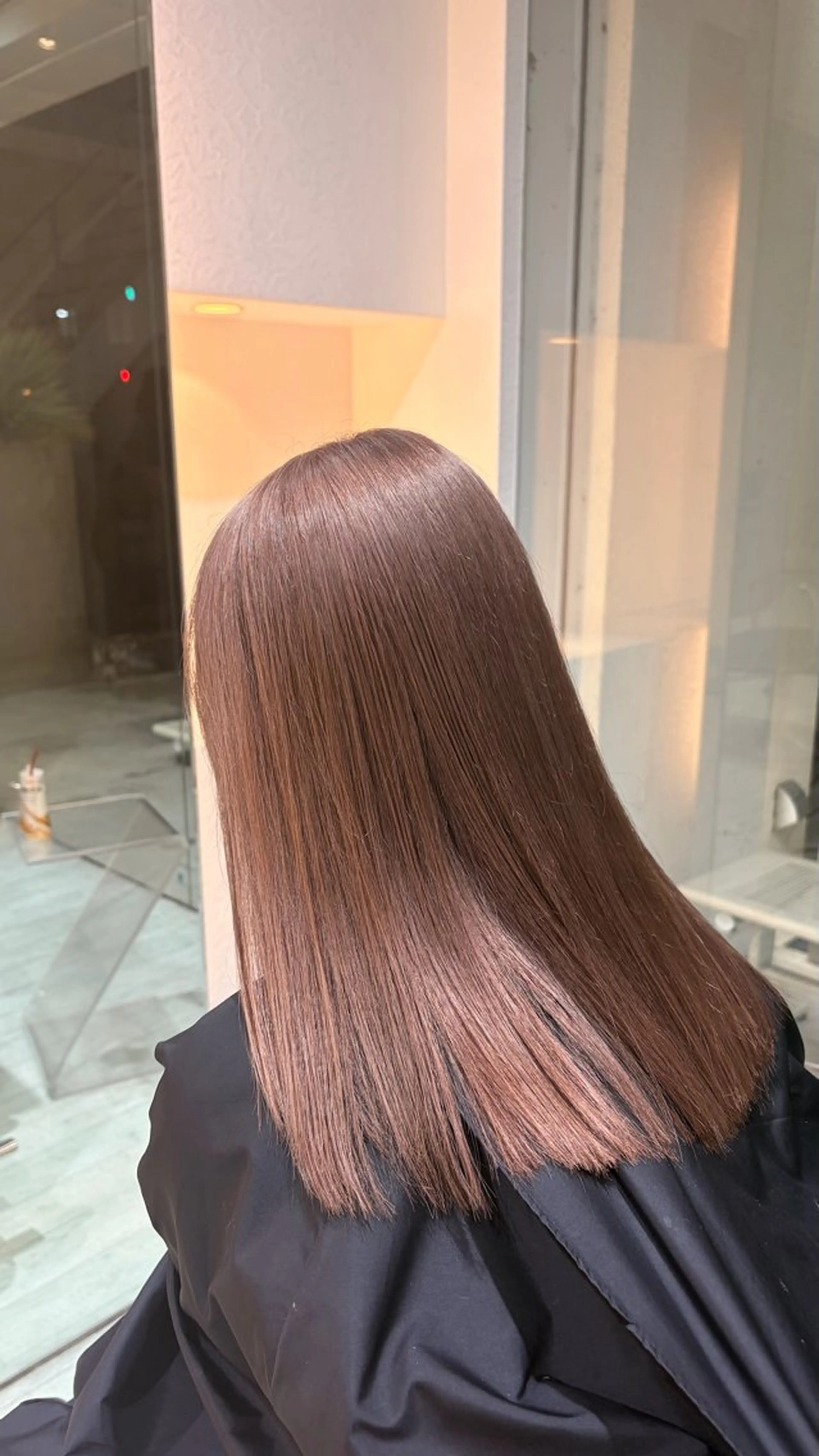 セミロング tidehair こうき Wカラーのヘアスタイル