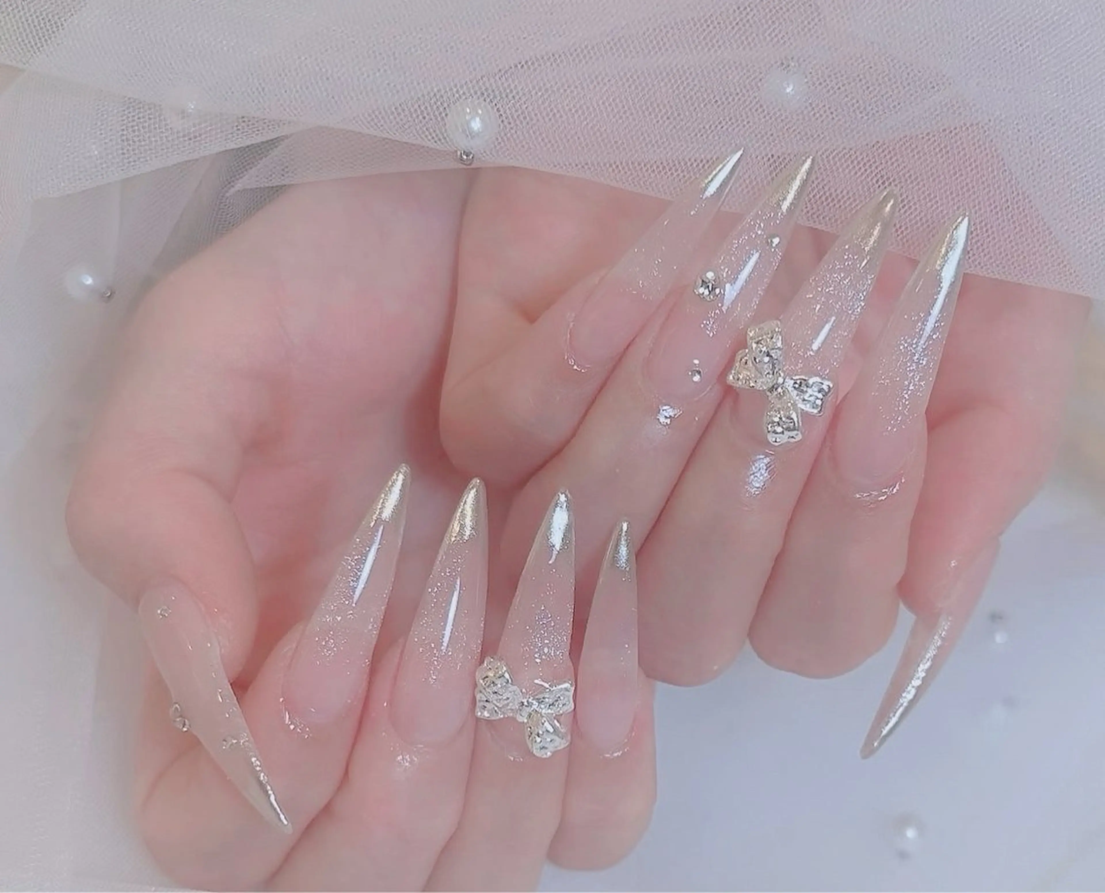 ネイル フレンチネイル ジェルネイル ガラスフレンチ ハロウィン ハート H.baby Nail Salonのネイルデザイン