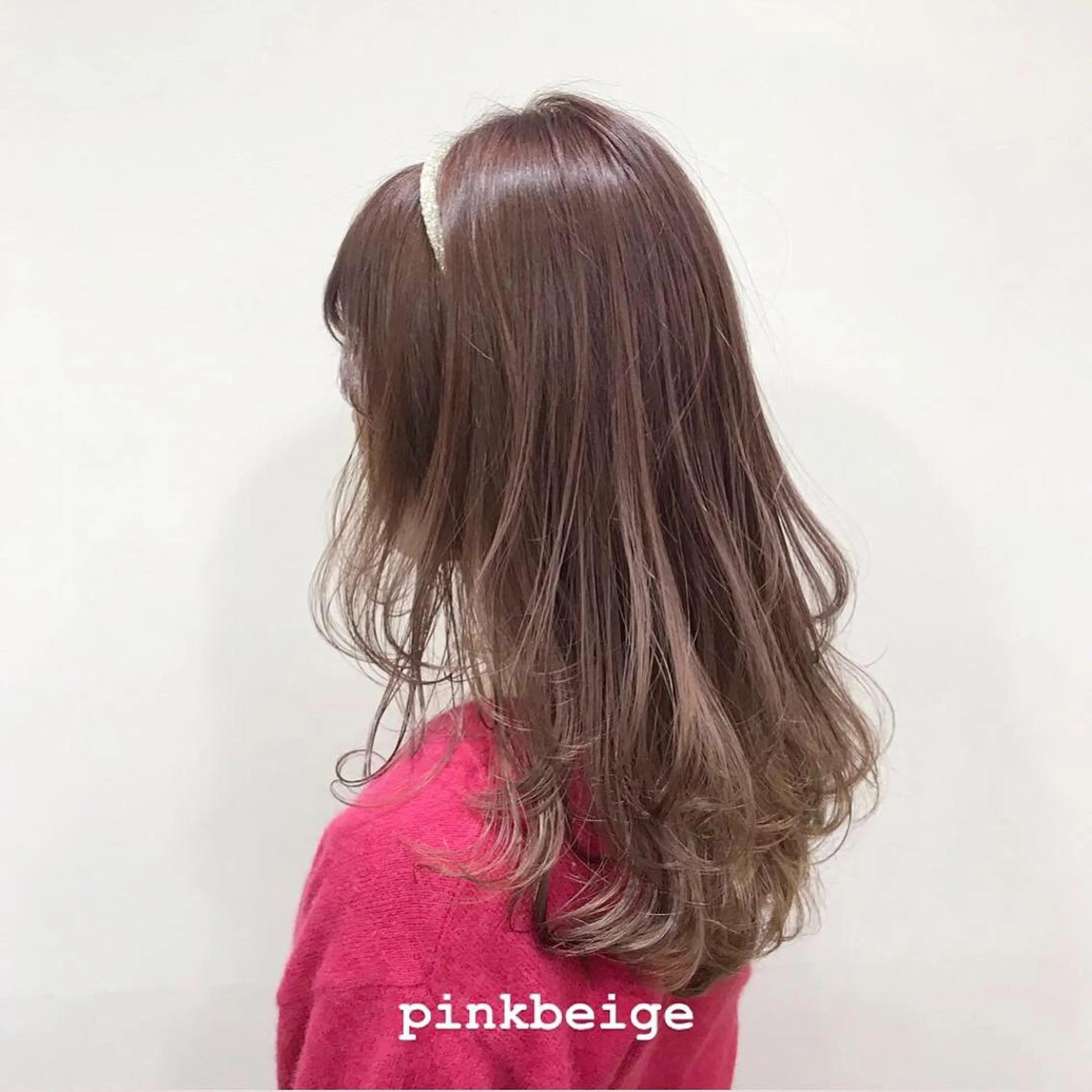 ミディアム 池上 みゆのヘアスタイル