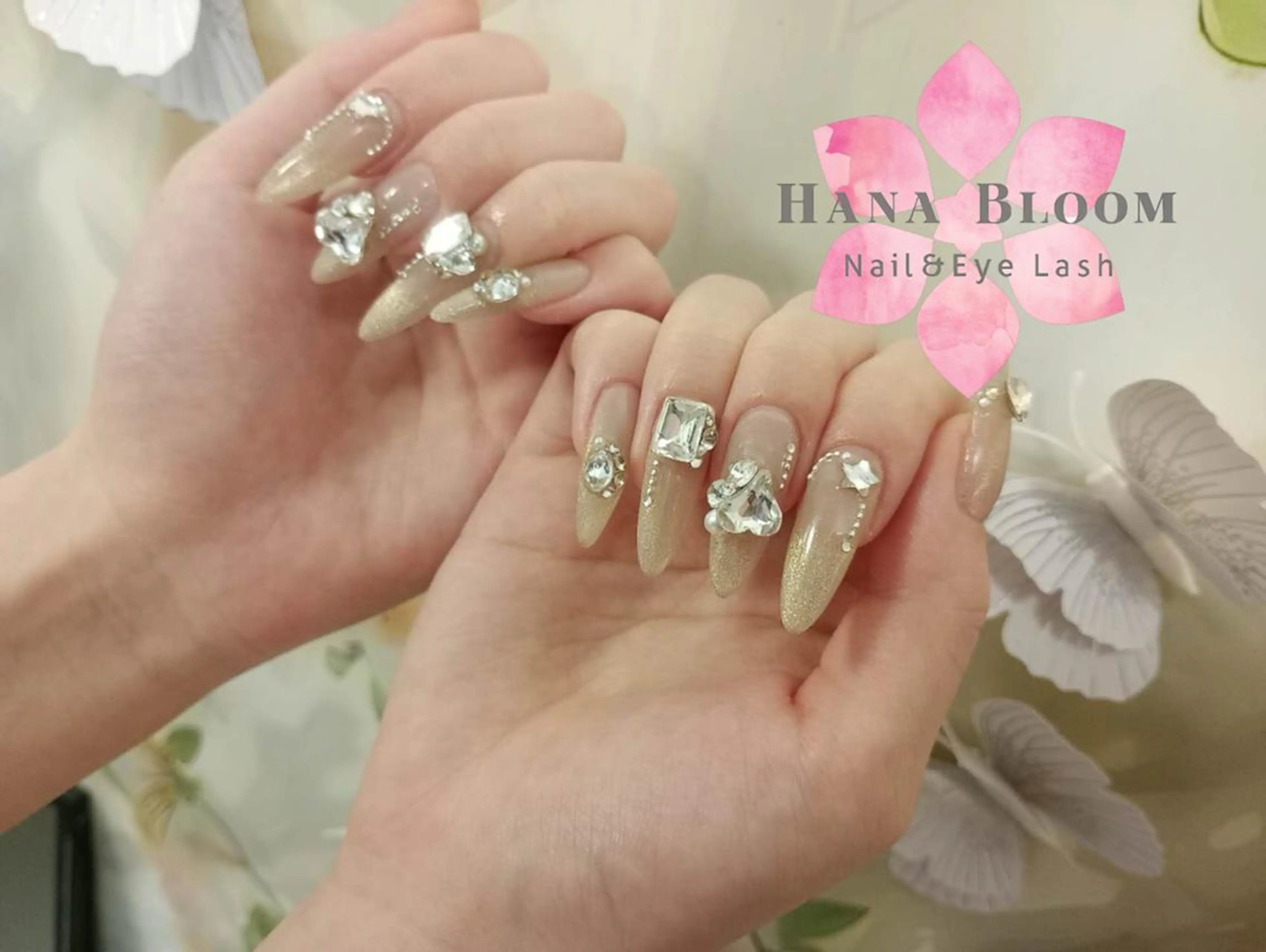 ネイル 長さ出し フレンチネイル ジェルネイル マグネットネイル 持ち込み ハンドネイル ハンドケア Hana Bloom Nail 練習モデルのネイルデザイン