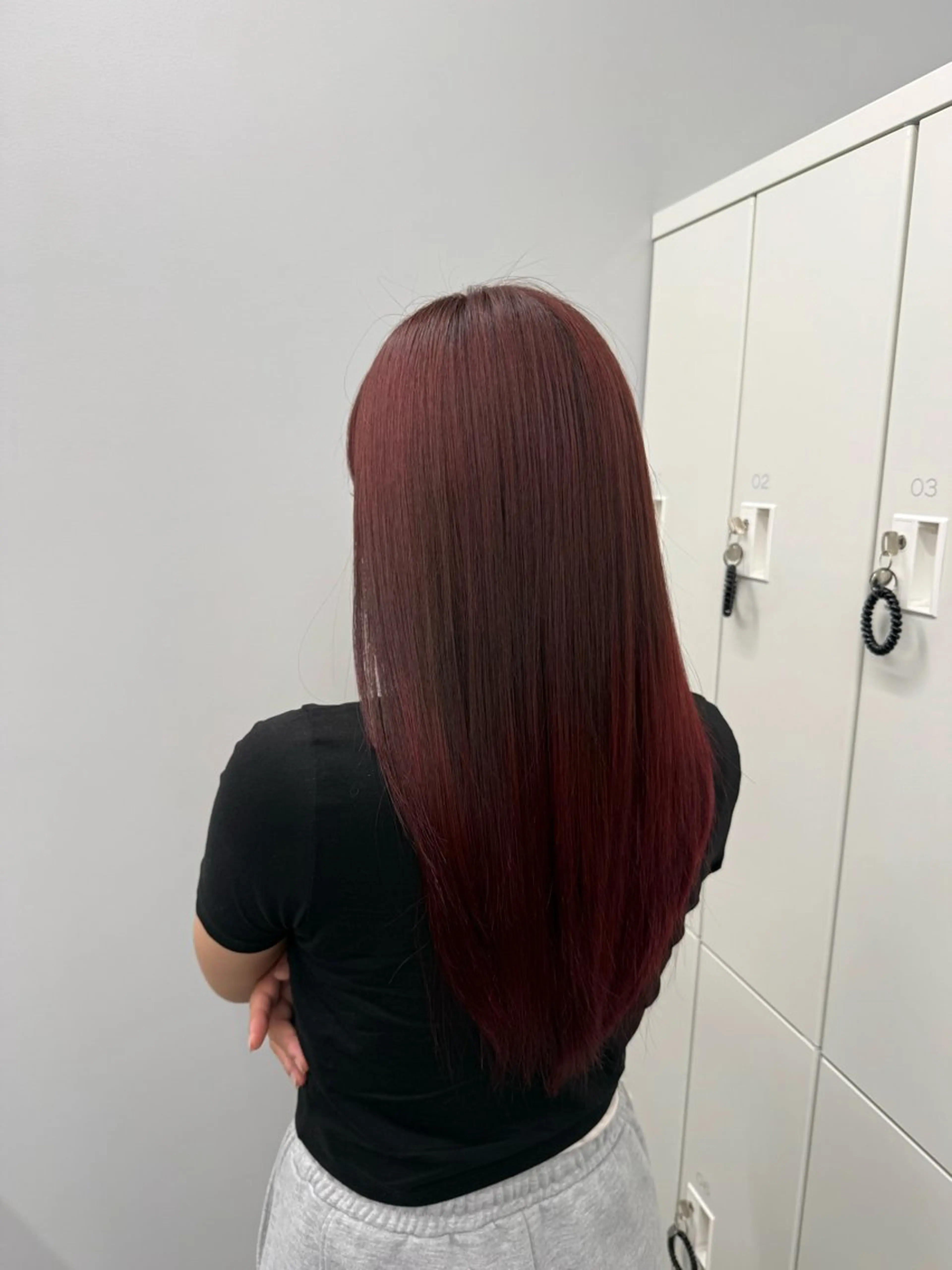 セミロング ヘアカラー SARINA ROCCO3rdのヘアスタイル