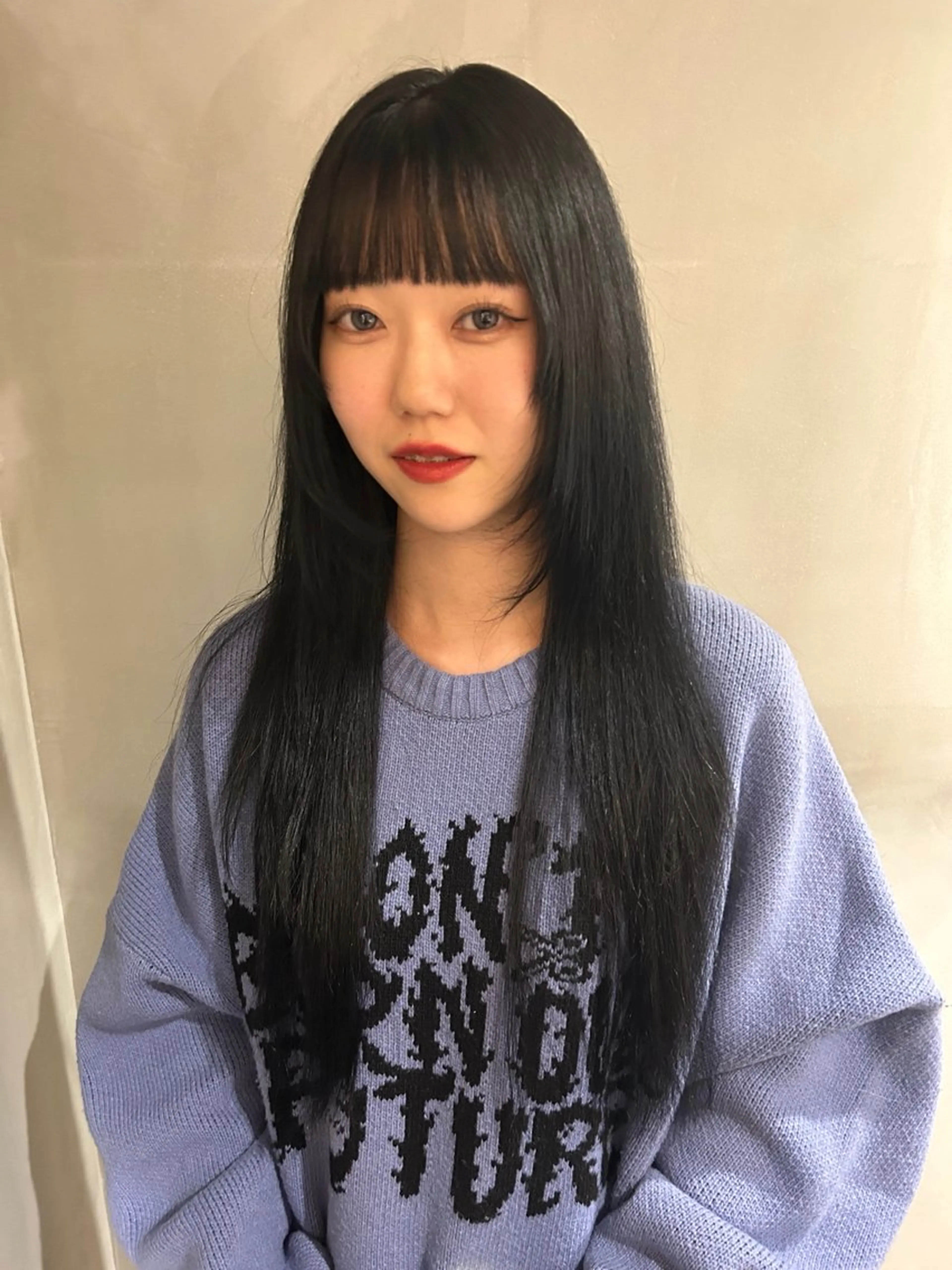 カラー 黒髪 ブルーカラー ブルーブラック 古澤 芽依のヘアスタイル