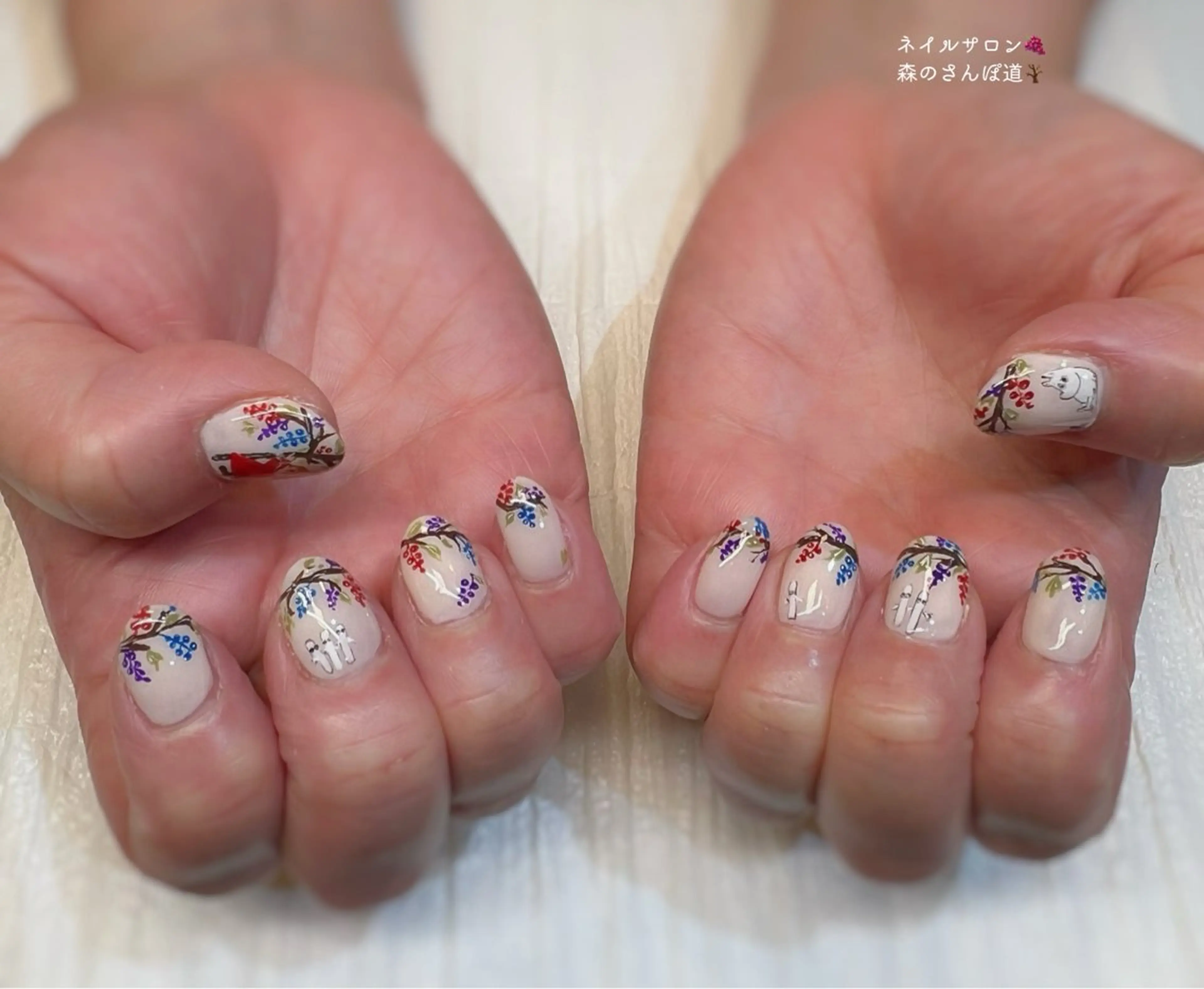 ネイル ハンドネイル ショートネイル 森のさんぽ道のネイルデザイン