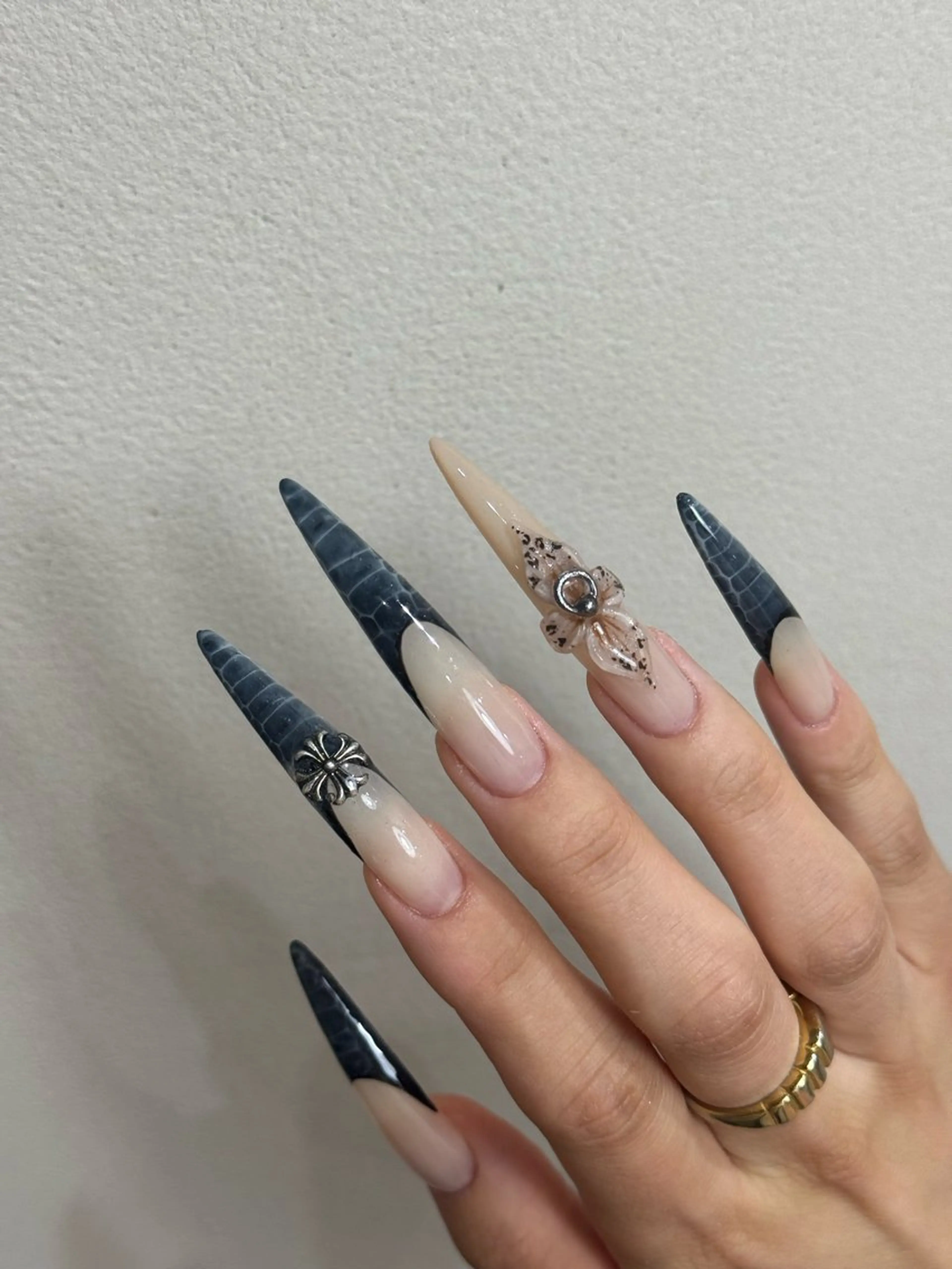 ネイル アートネイル le  nail edition天神店所属・le MAIKA 天神のネイルデザイン