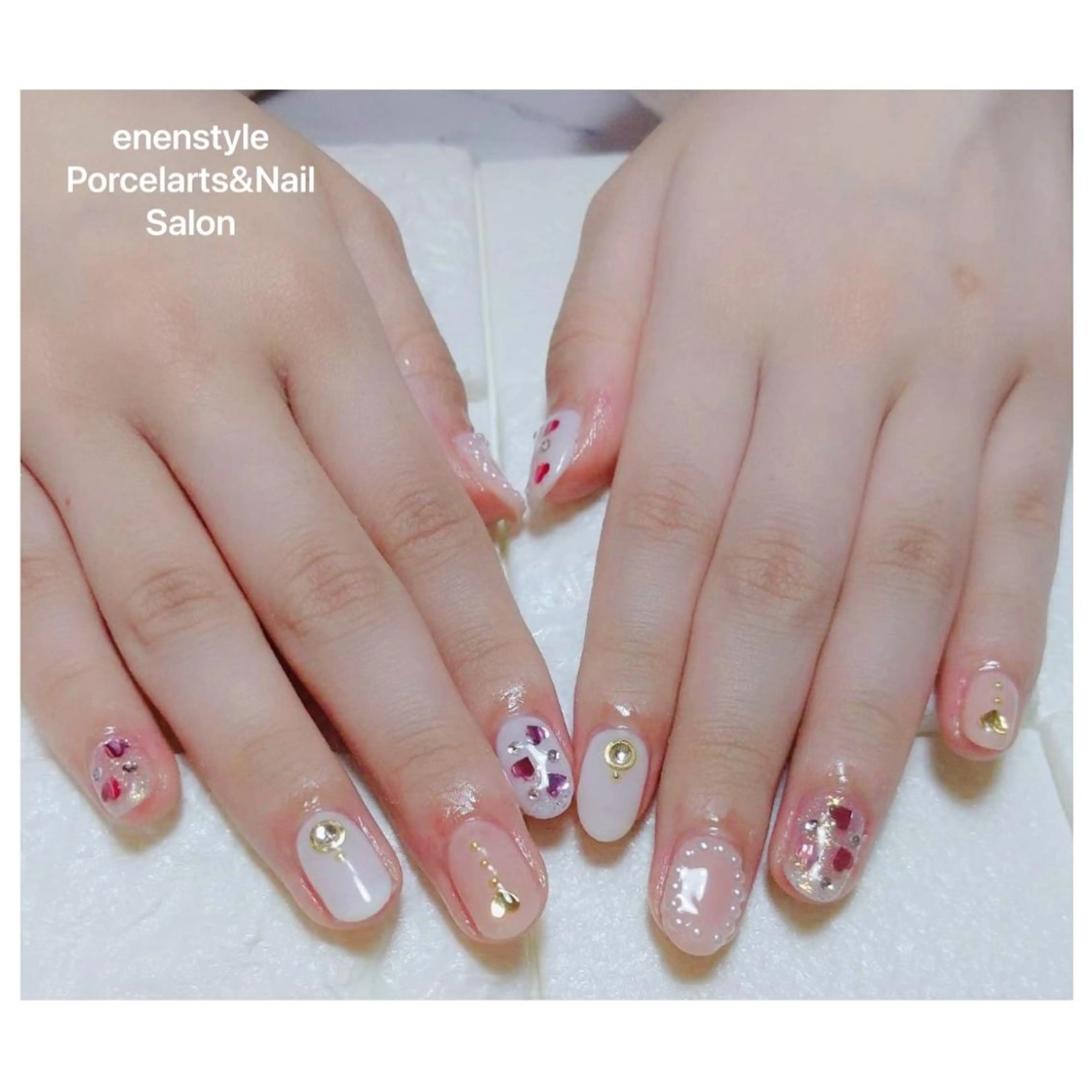 ミディアム ネイル ハンドネイル 👑enen style👑のネイルデザイン