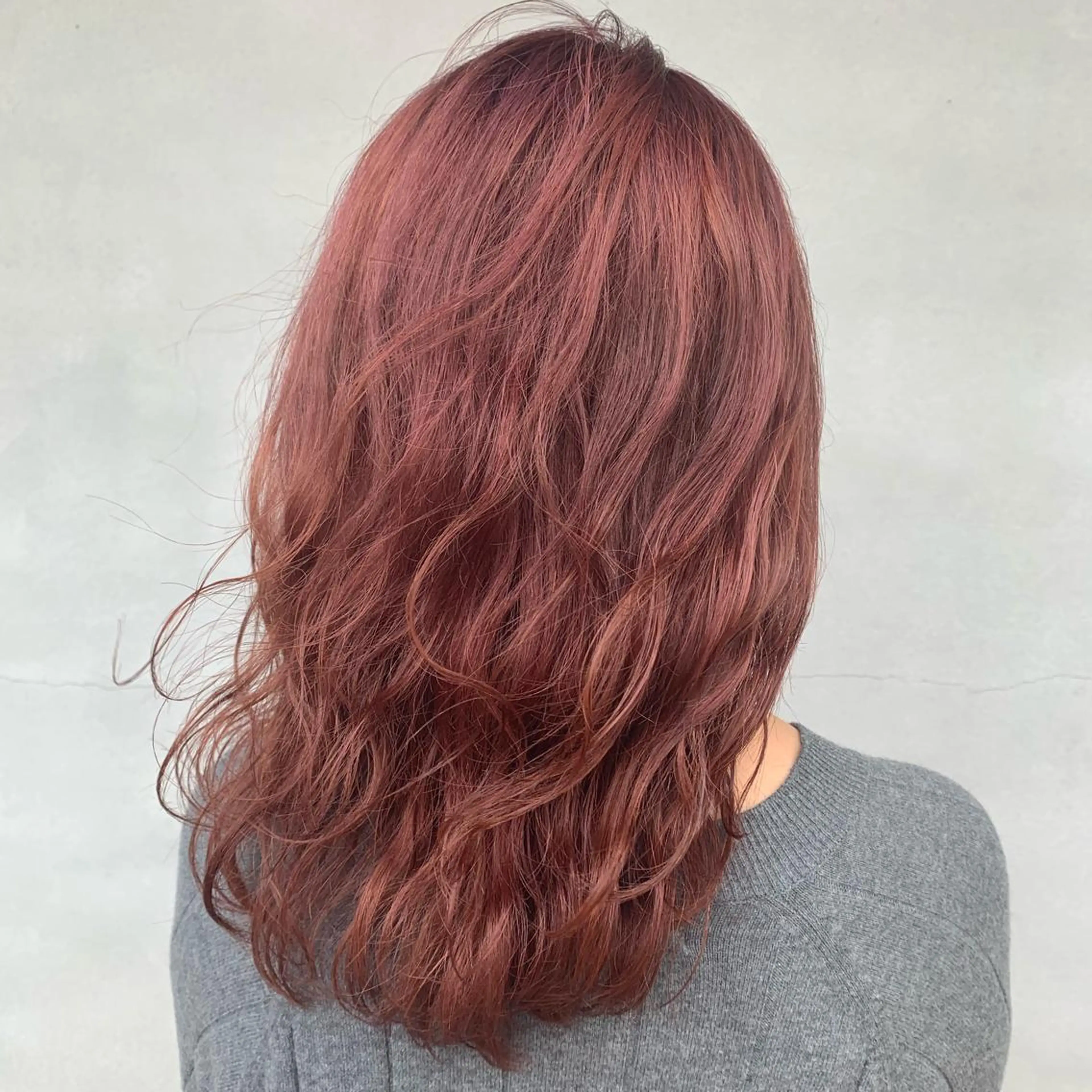 セミロング カラー ヘアカラー トリートメント ︎︎🧸 ユリ ︎︎🧸のヘアスタイル