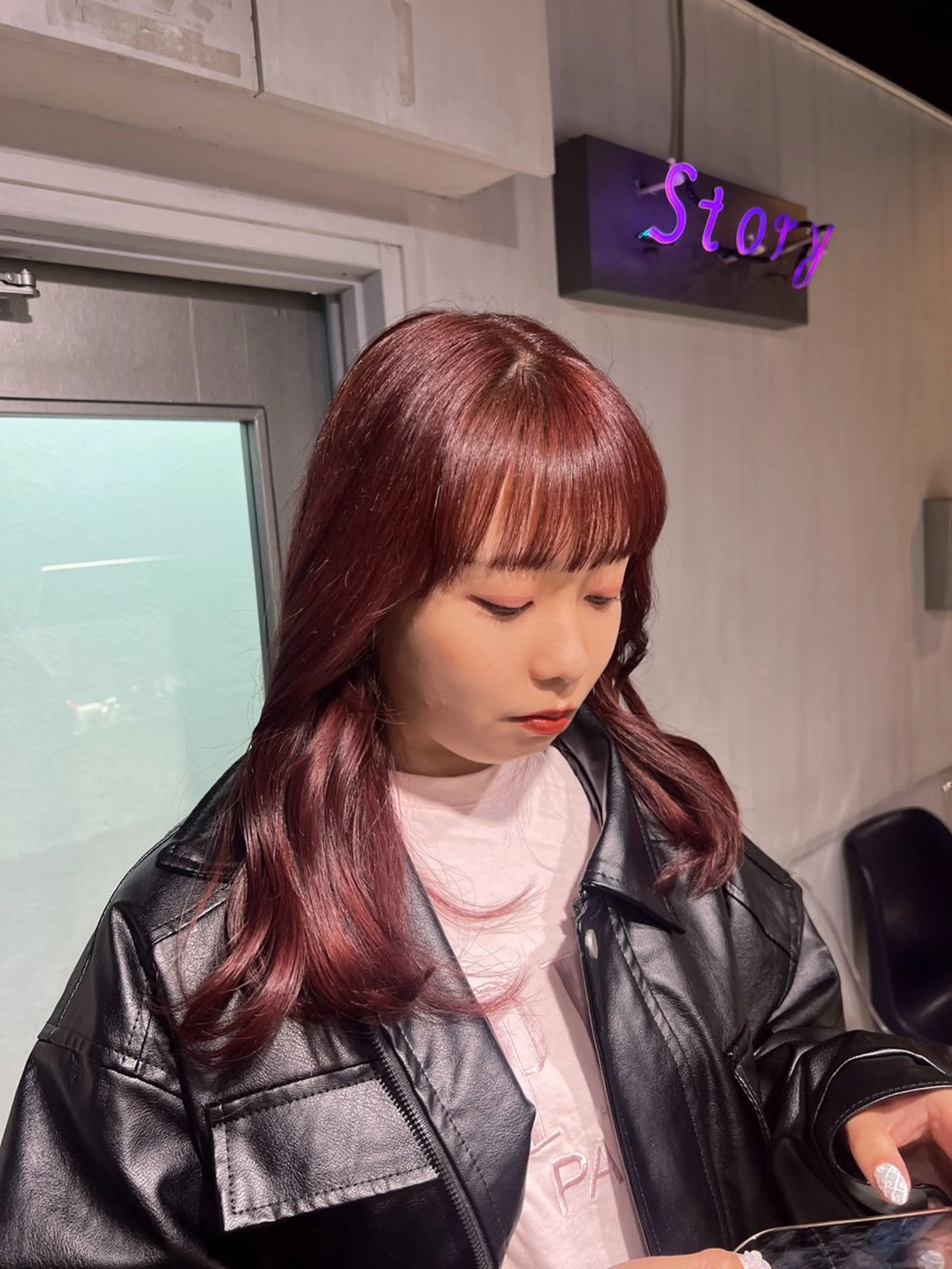 セミロング カラー ラベンダーカラー ピンクカラー ピンクラベンダー ヘアカラー トリートメント NANAMI🩵 大人可愛い韓国ヘアのヘアスタイル