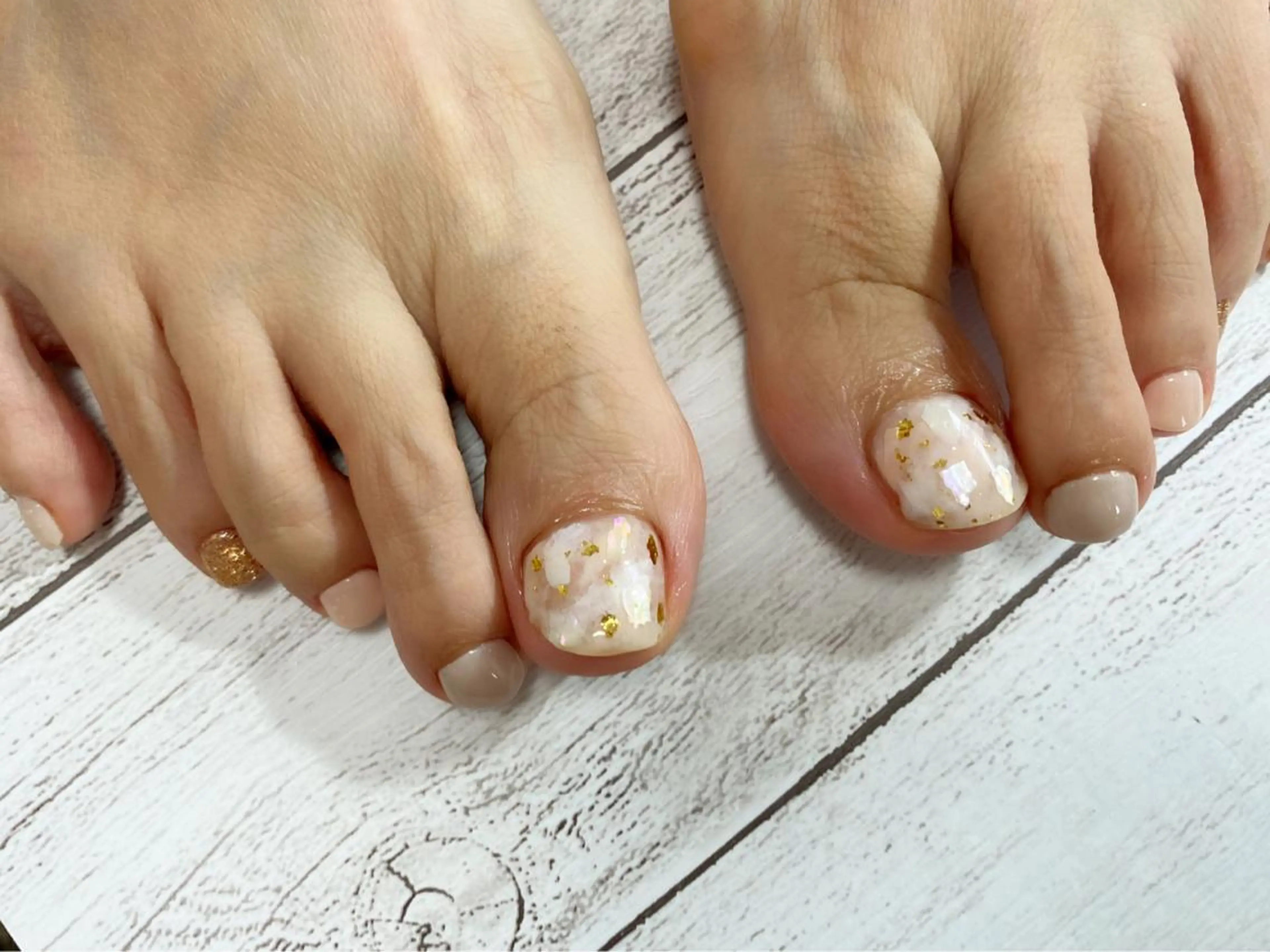 ネイル フットネイル NAIL Nutsのネイルデザイン