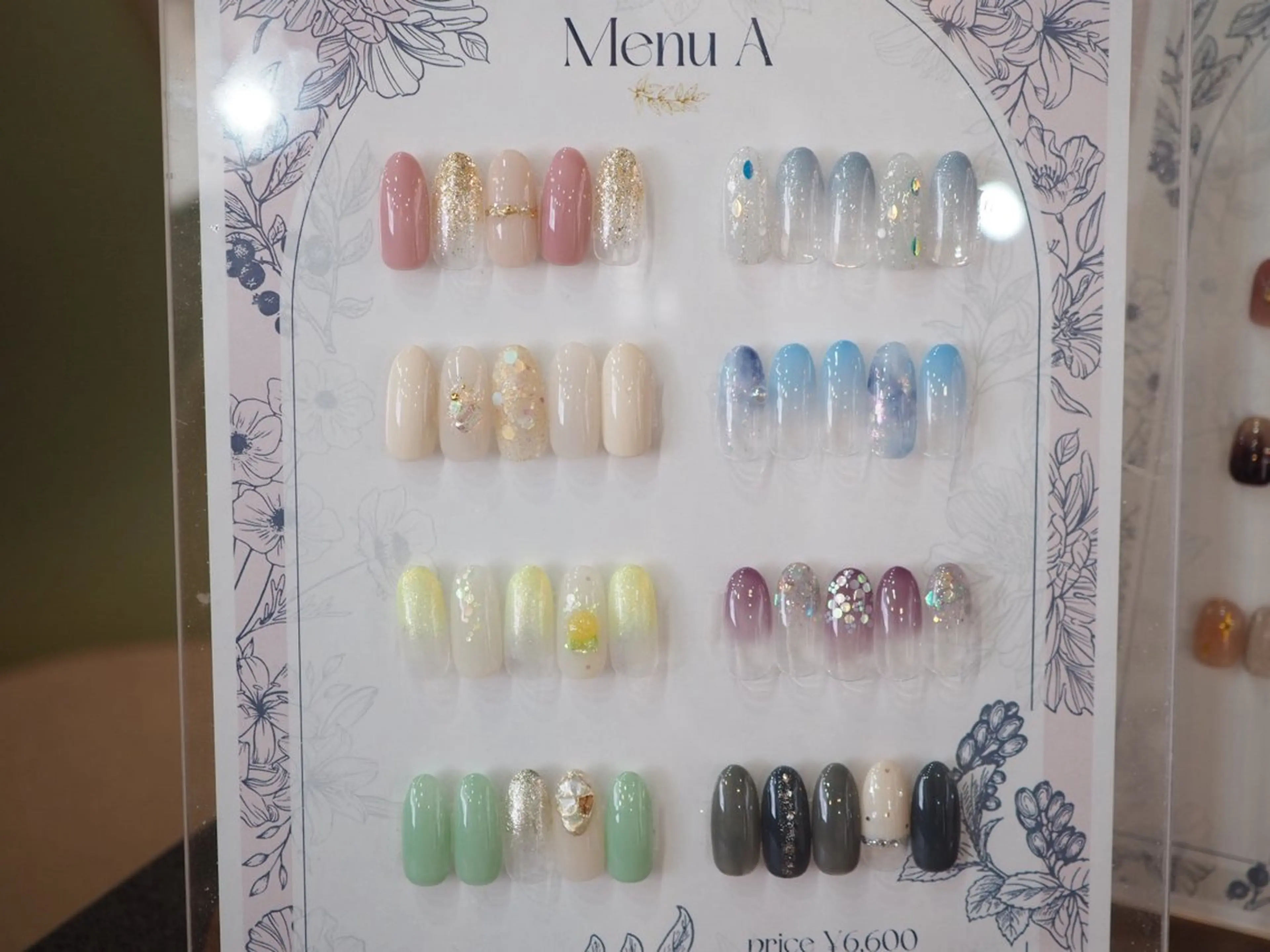 ネイル ハンドネイル glaNje aoiのネイルデザイン