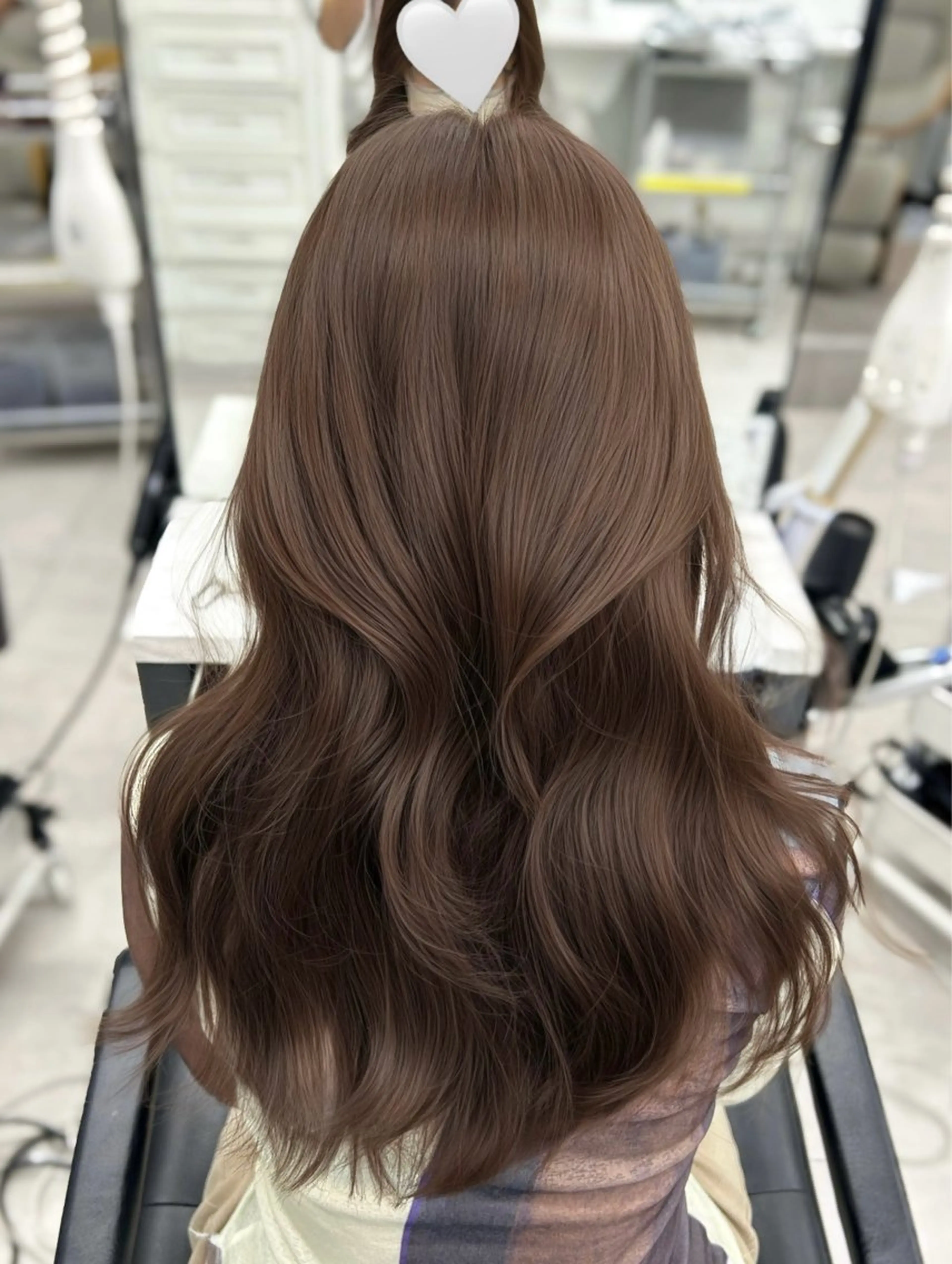 セミロング ヘアカラー 韓国ヘア🇰🇷／ 艶カラー鈴木萌愛🩶のヘアスタイル