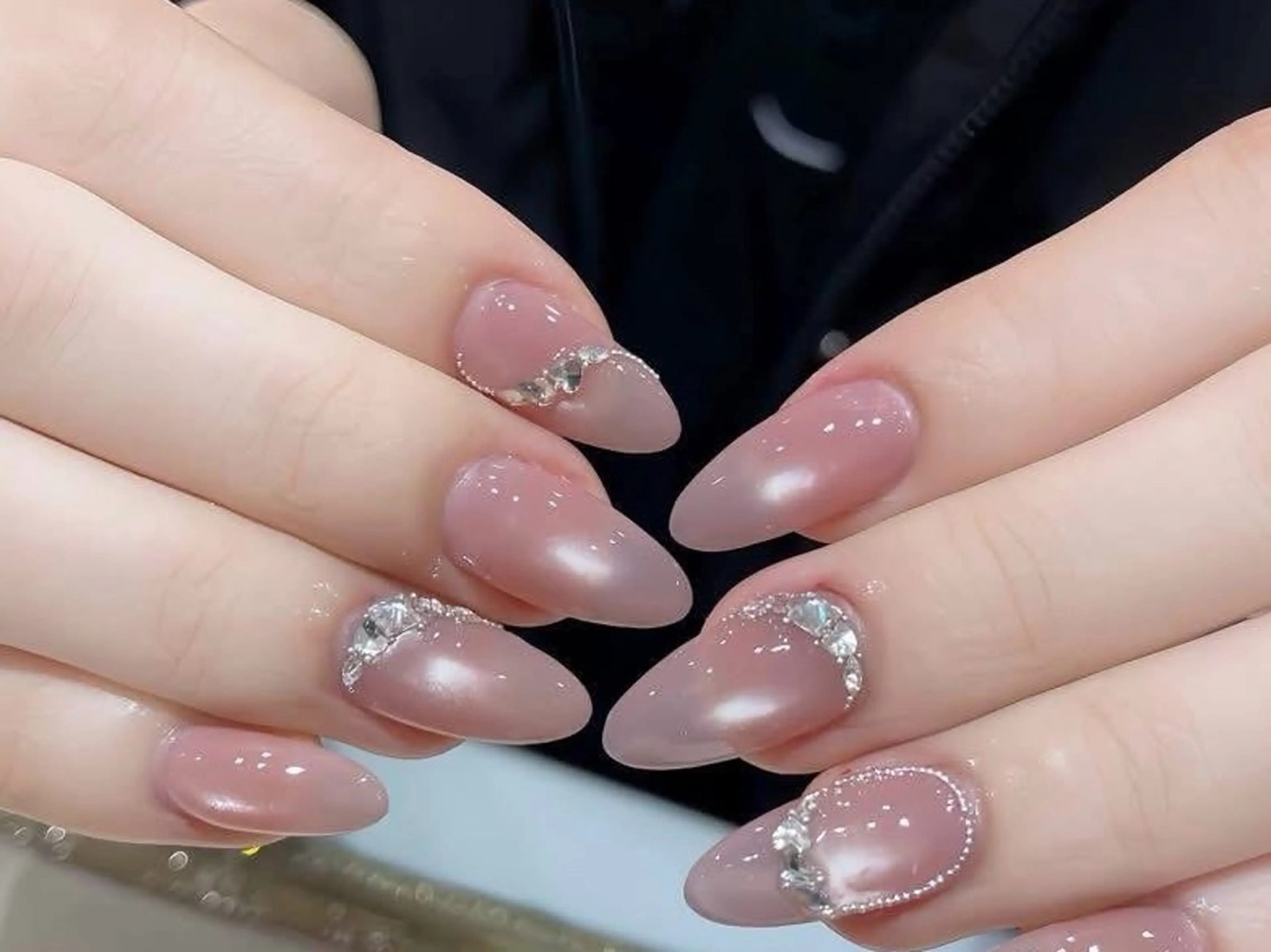 ネイル 長さ出し フットネイル ジェルネイル 韓国ネイル マグネットネイル ハンドネイル YMT NailStudioのネイルデザイン