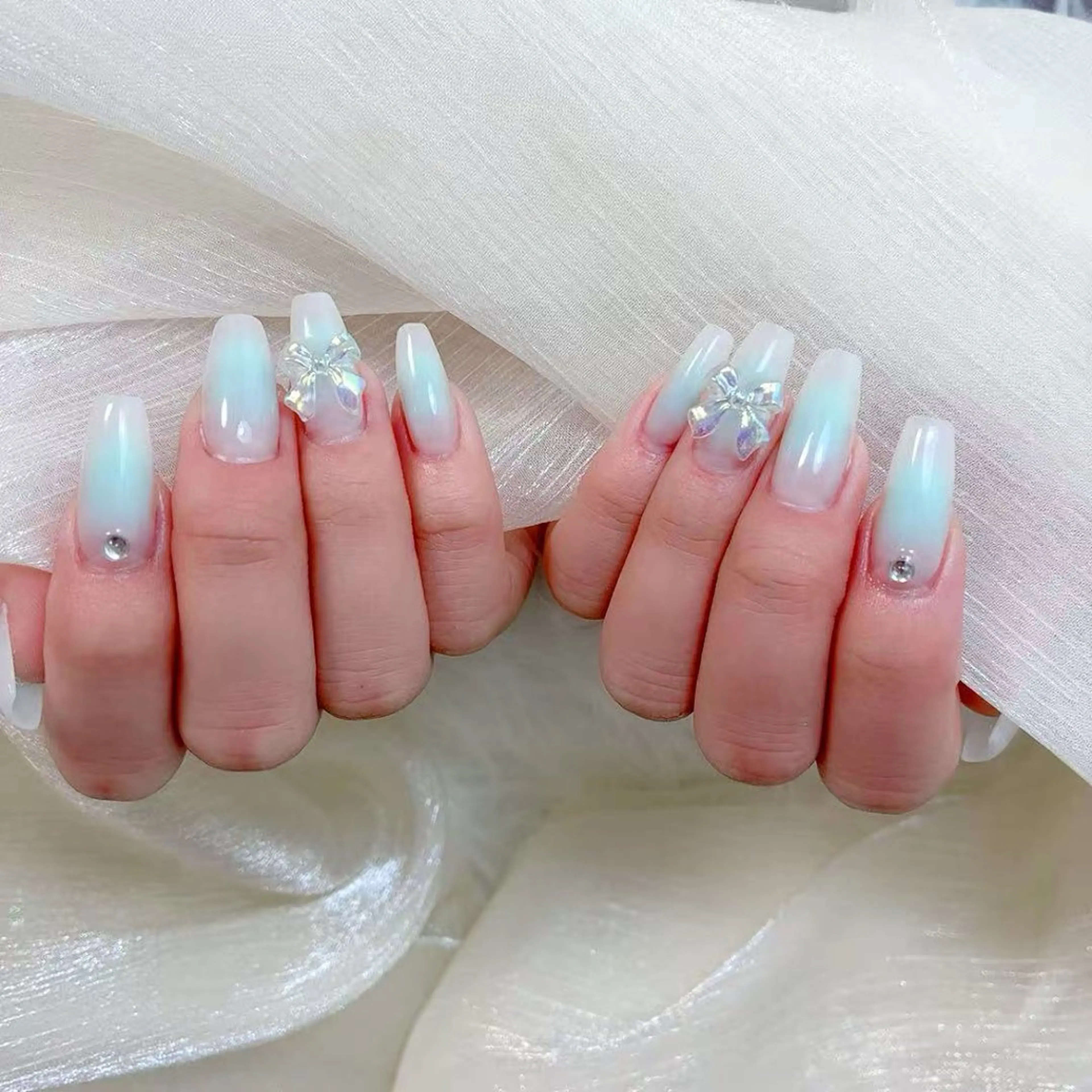 ネイル アニマル柄 チークネイル 成人式 フラッシュネイル フットネイル ハンドネイル B·U Nail大宮 長さだし専門店のネイルデザイン