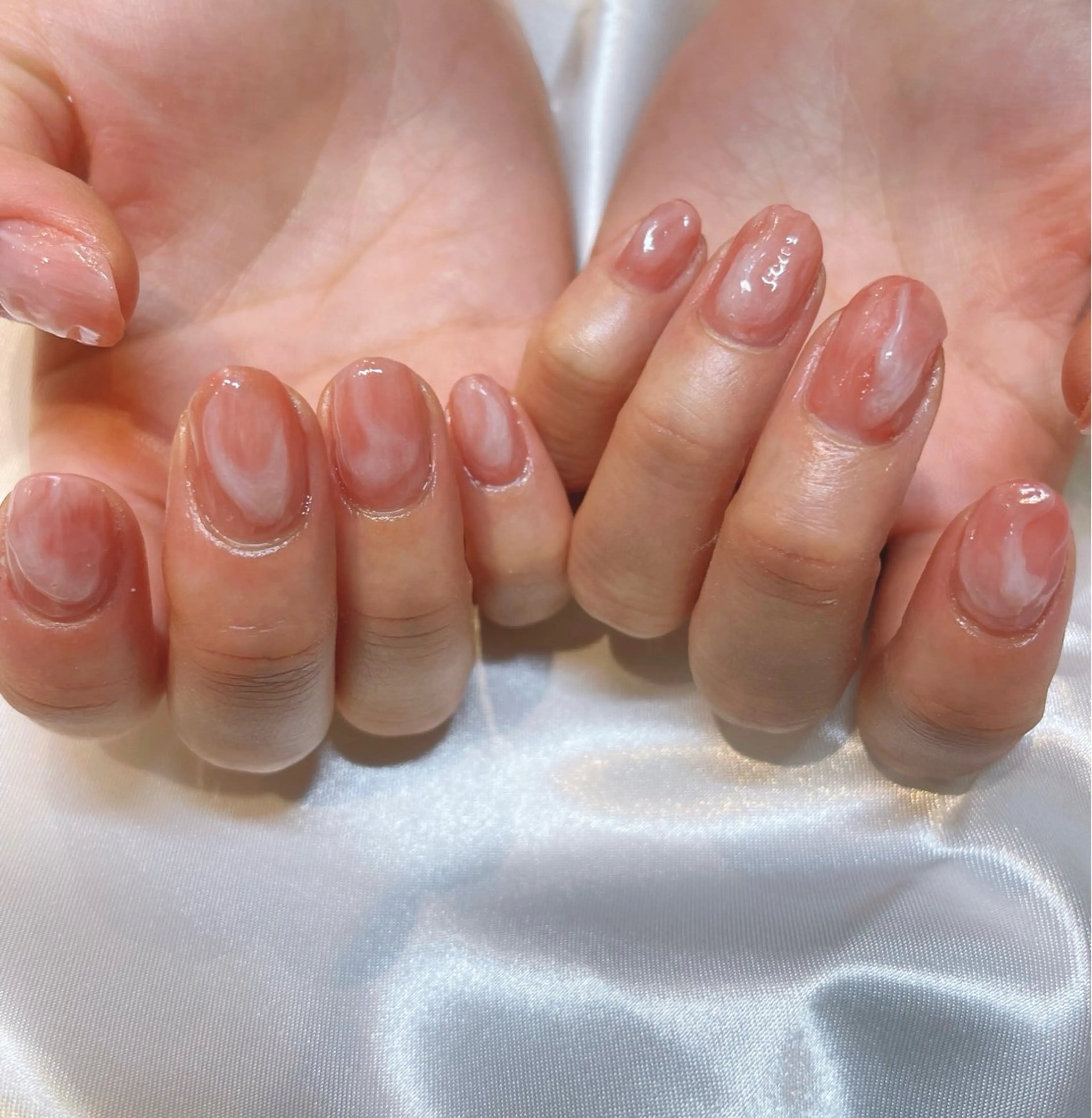 ネイル ニュアンスネイル 岡矢joieange 心斎橋店のネイルデザイン