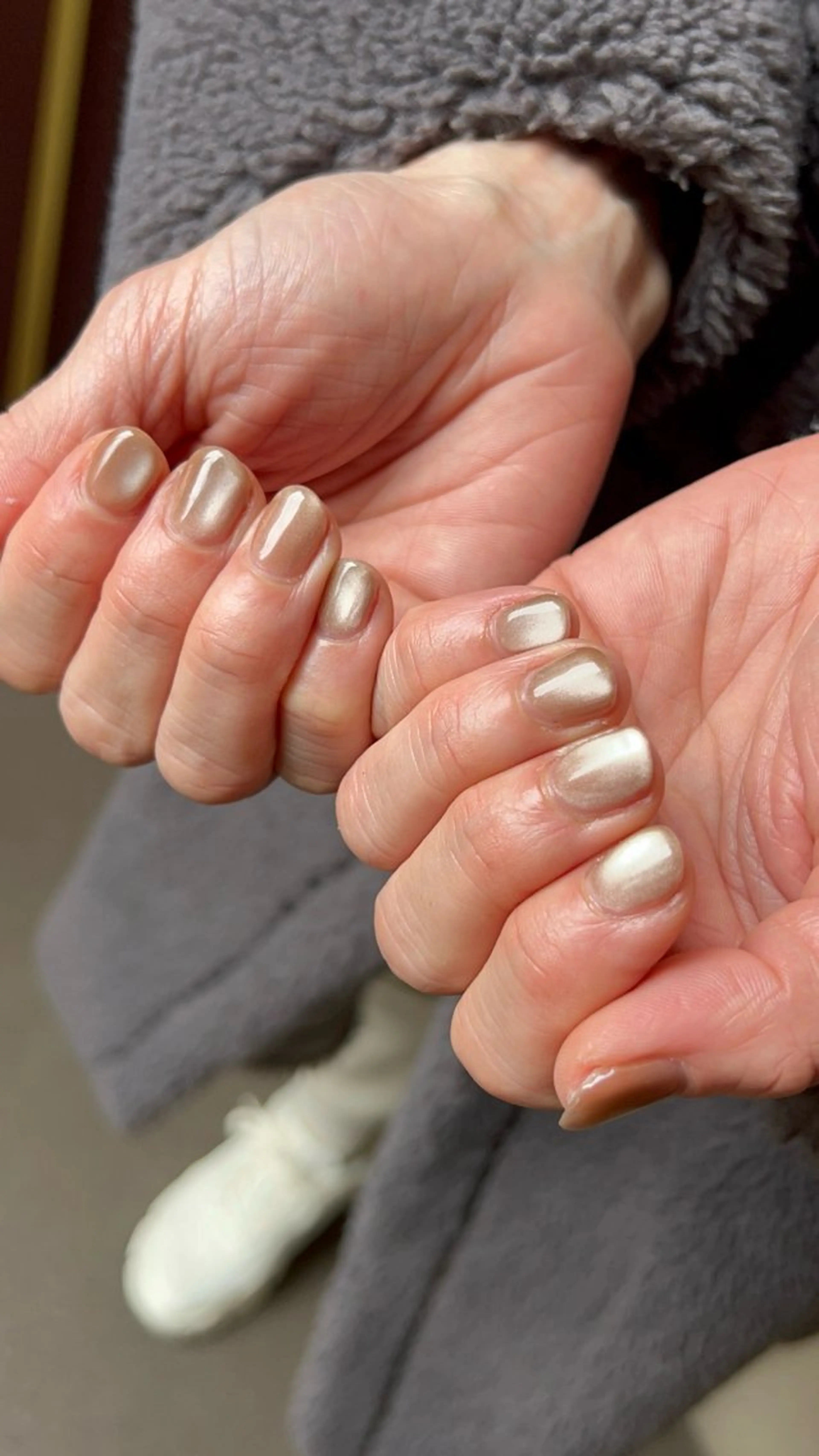 ネイル オーロラネイル 桜ネイル フラワーネイル フットネイル フレンチネイル ハンドネイル mogunail &blowのネイルデザイン