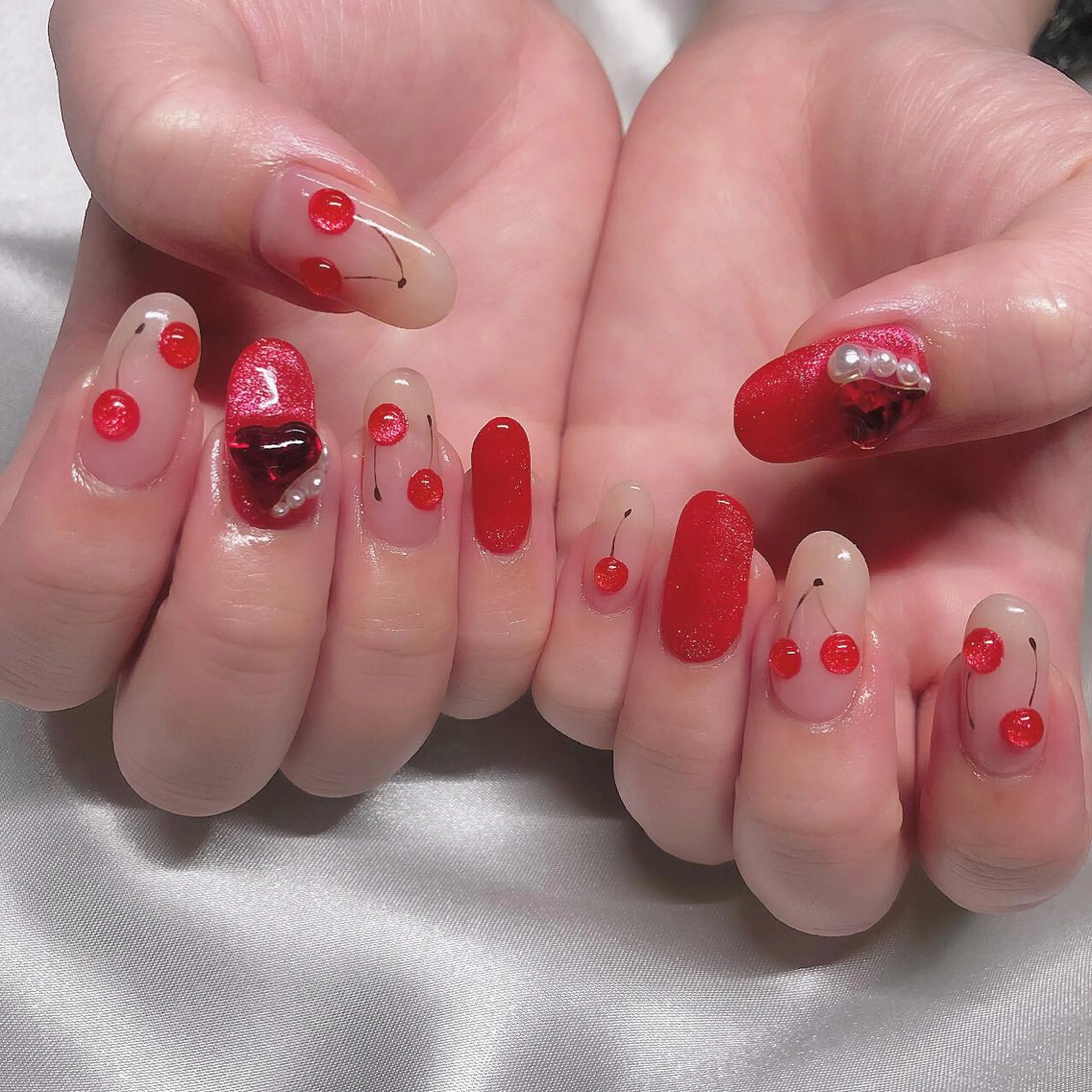 ネイル 持ち込み ハンドネイル フットネイル mi chiのネイルデザイン