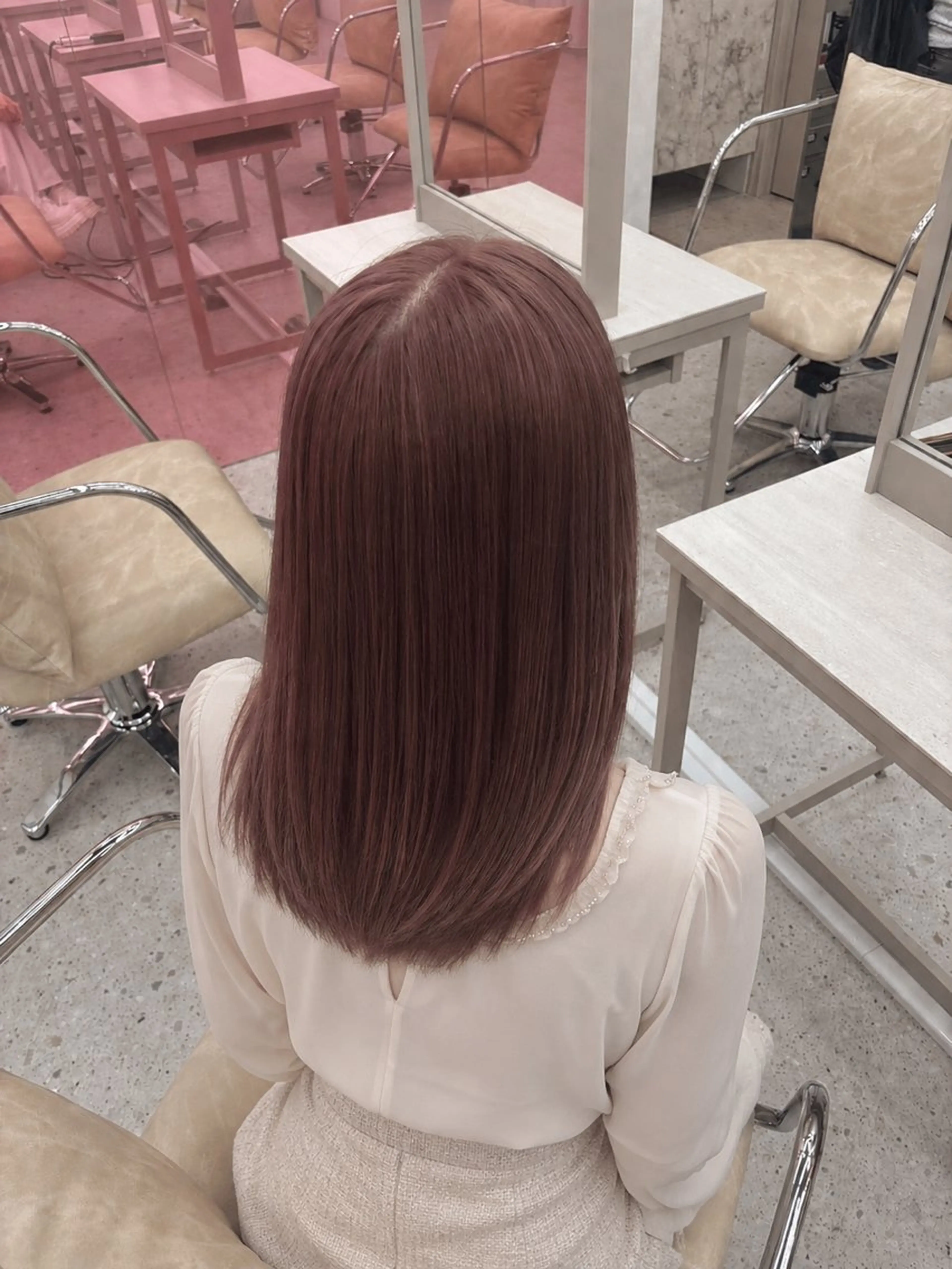 カラー ブラウンカラー ピンクカラー Hina／COCO ／艶カラーのヘアスタイル