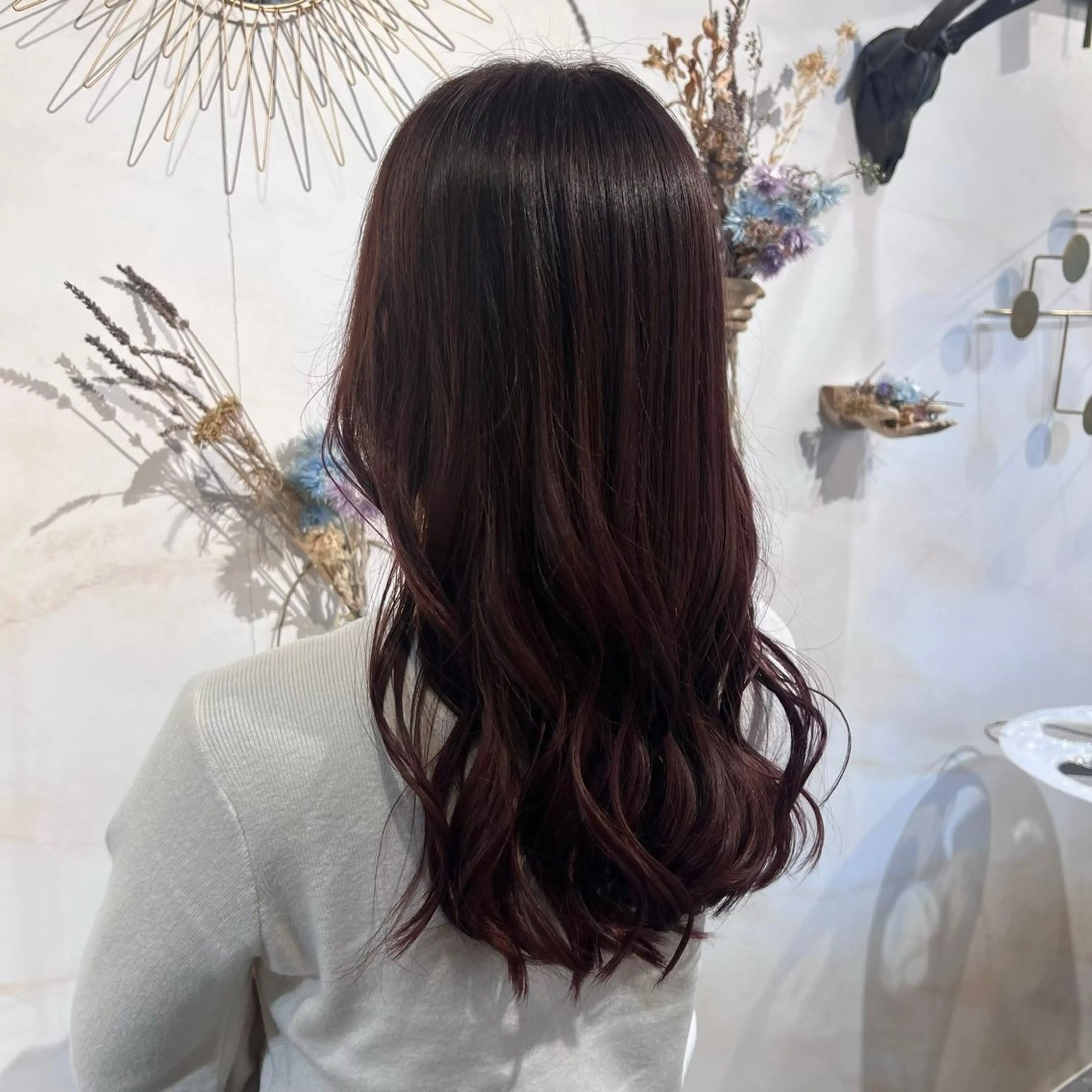 ロング カラー ブリーチ ブラウンカラー ブリーチなしカラー ピンクカラー 野崎 桃実のヘアスタイル