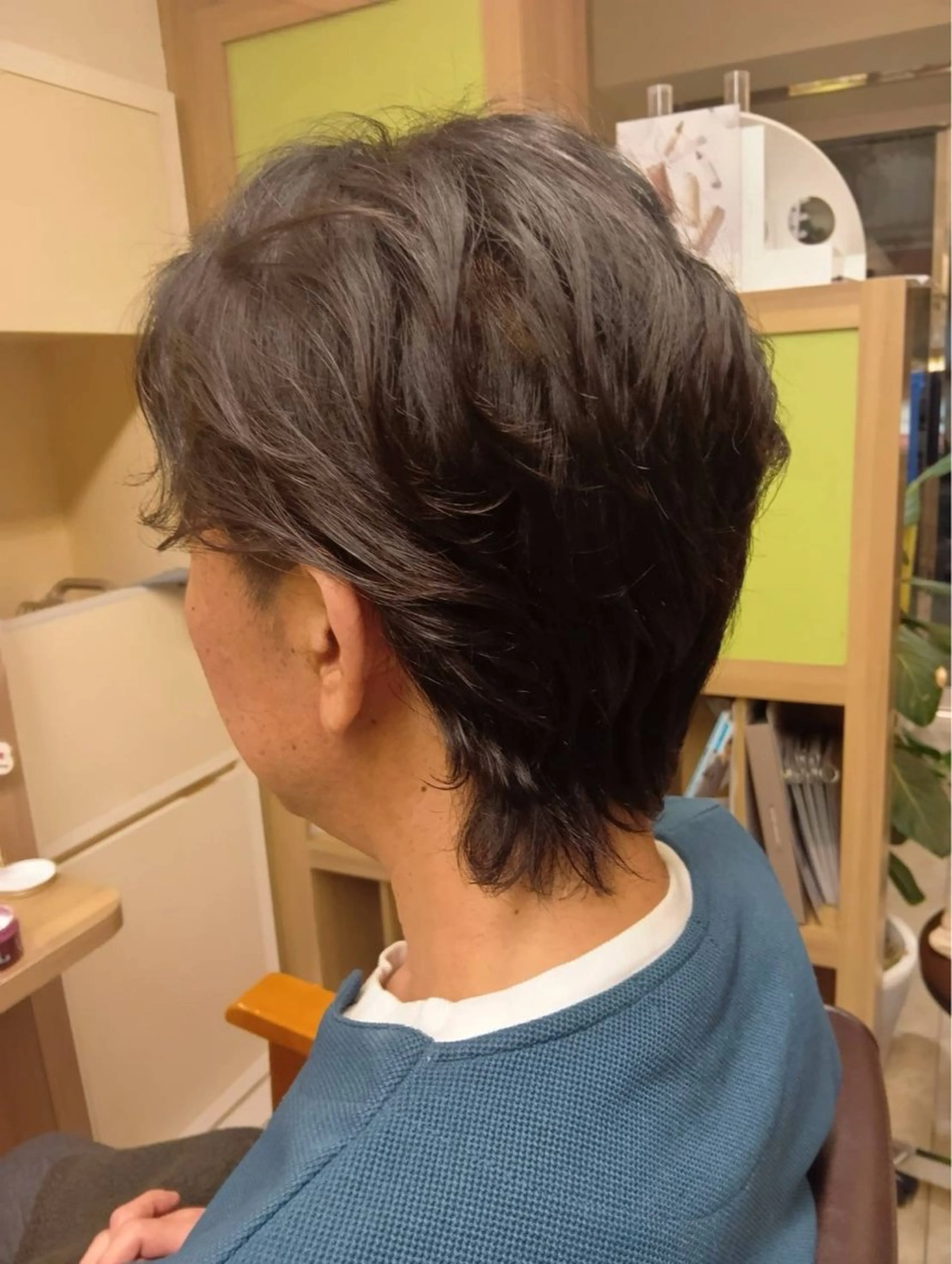 ショート くせ毛 ウルフカット 鈴木 莉恋のヘアスタイル