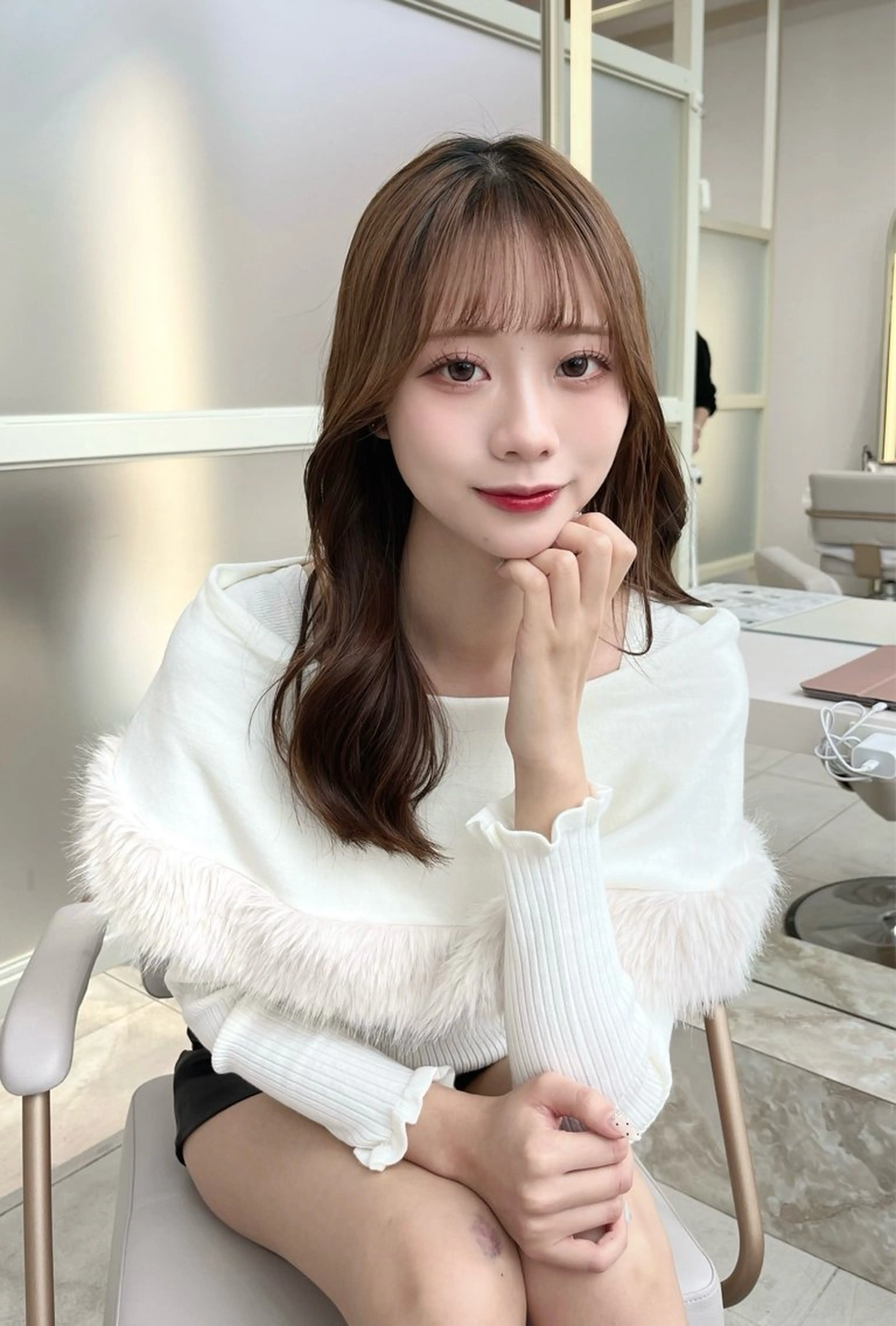 セミロング カラー カット ヘアカラー トリートメント ナチュラル韓国ヘア 🇰🇷塚田凌太のヘアスタイル