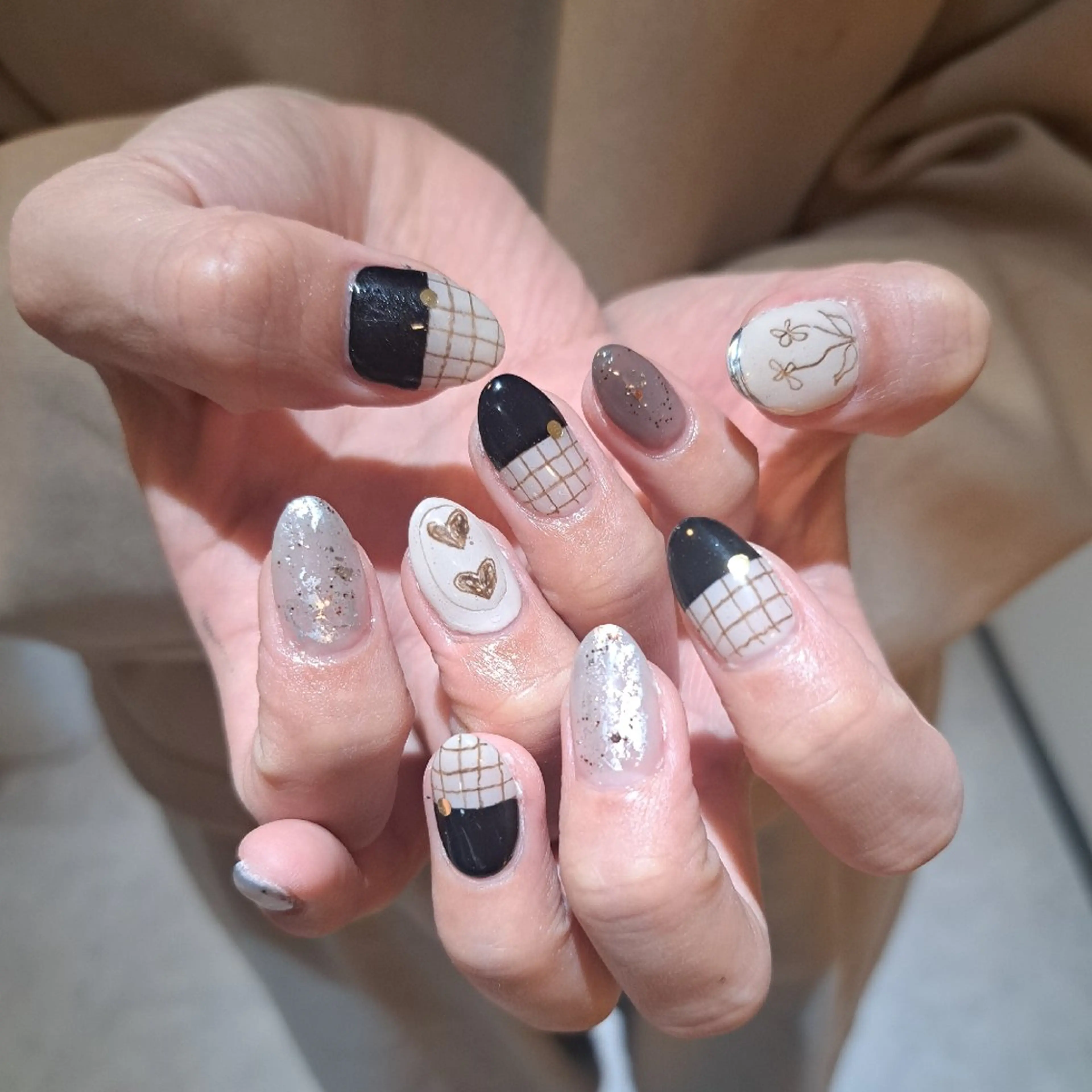 ネイル アートネイル ジェルネイル 持ち込み ハンドネイル Nail mood デザイン持ち込みokのネイルデザイン