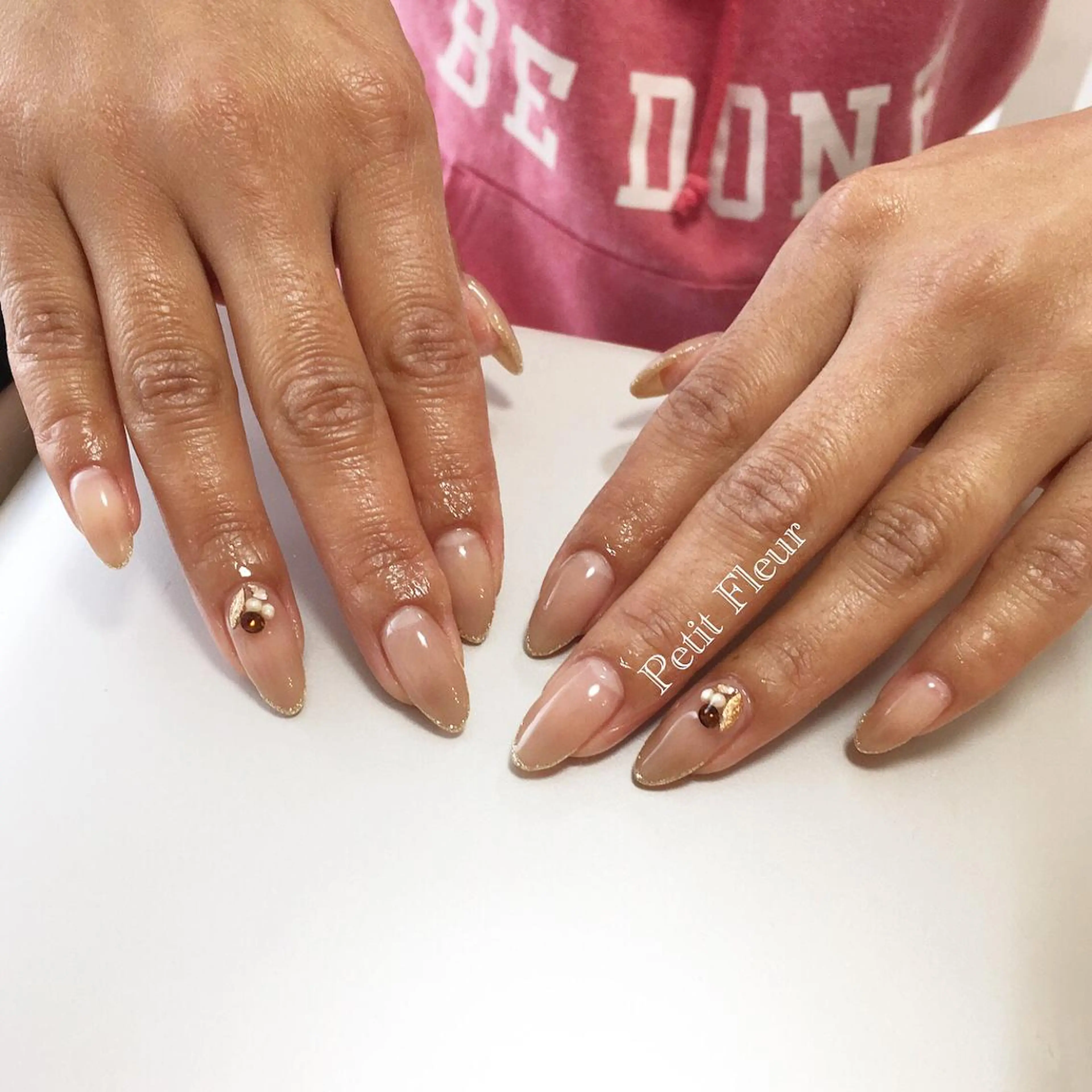 ネイル グラデーション ラメ(グリッター) 青柳 亜梨奈のマツエク・マツパデザイン