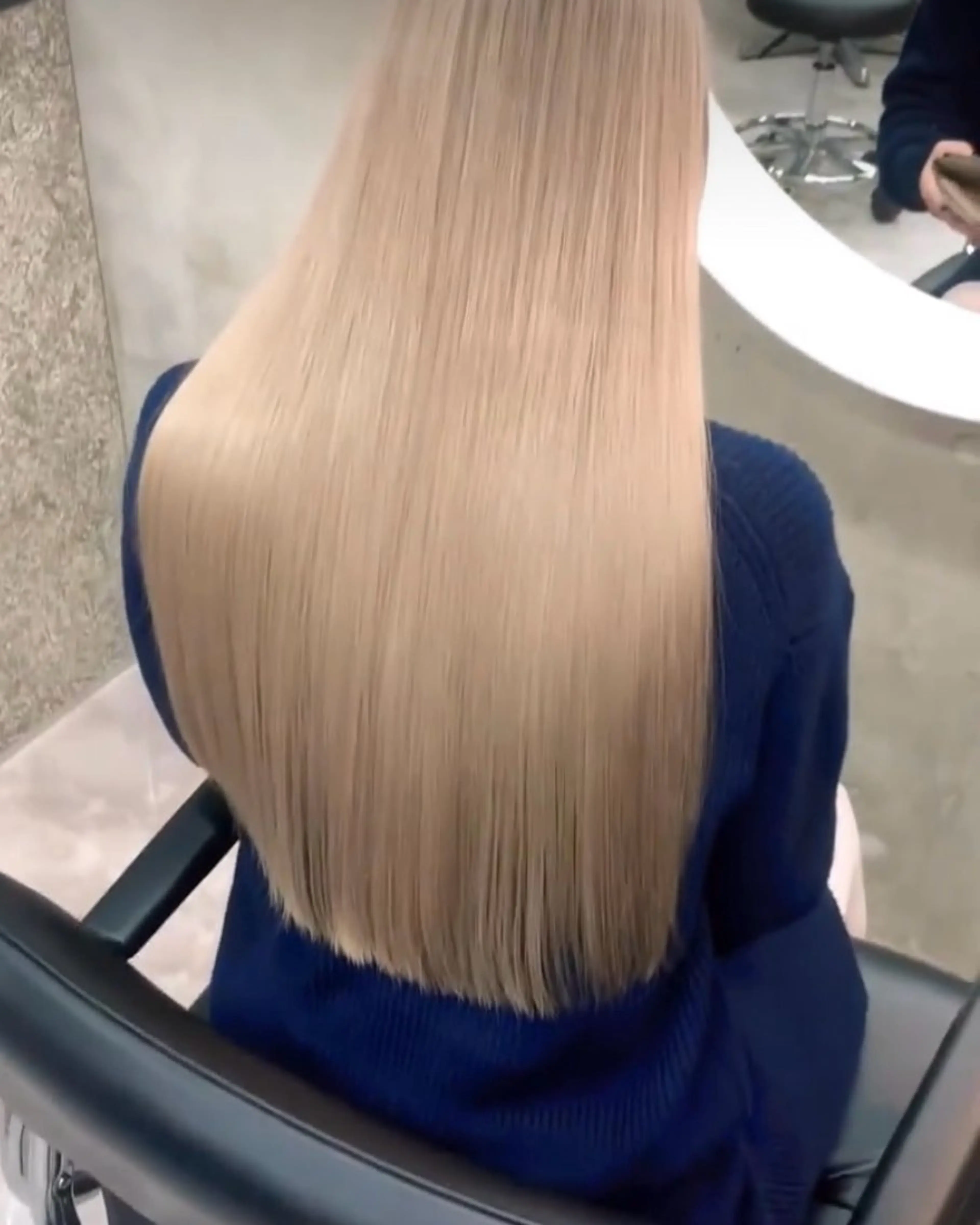 カラー ヘアカラー 瀬戸 杏珠のヘアスタイル