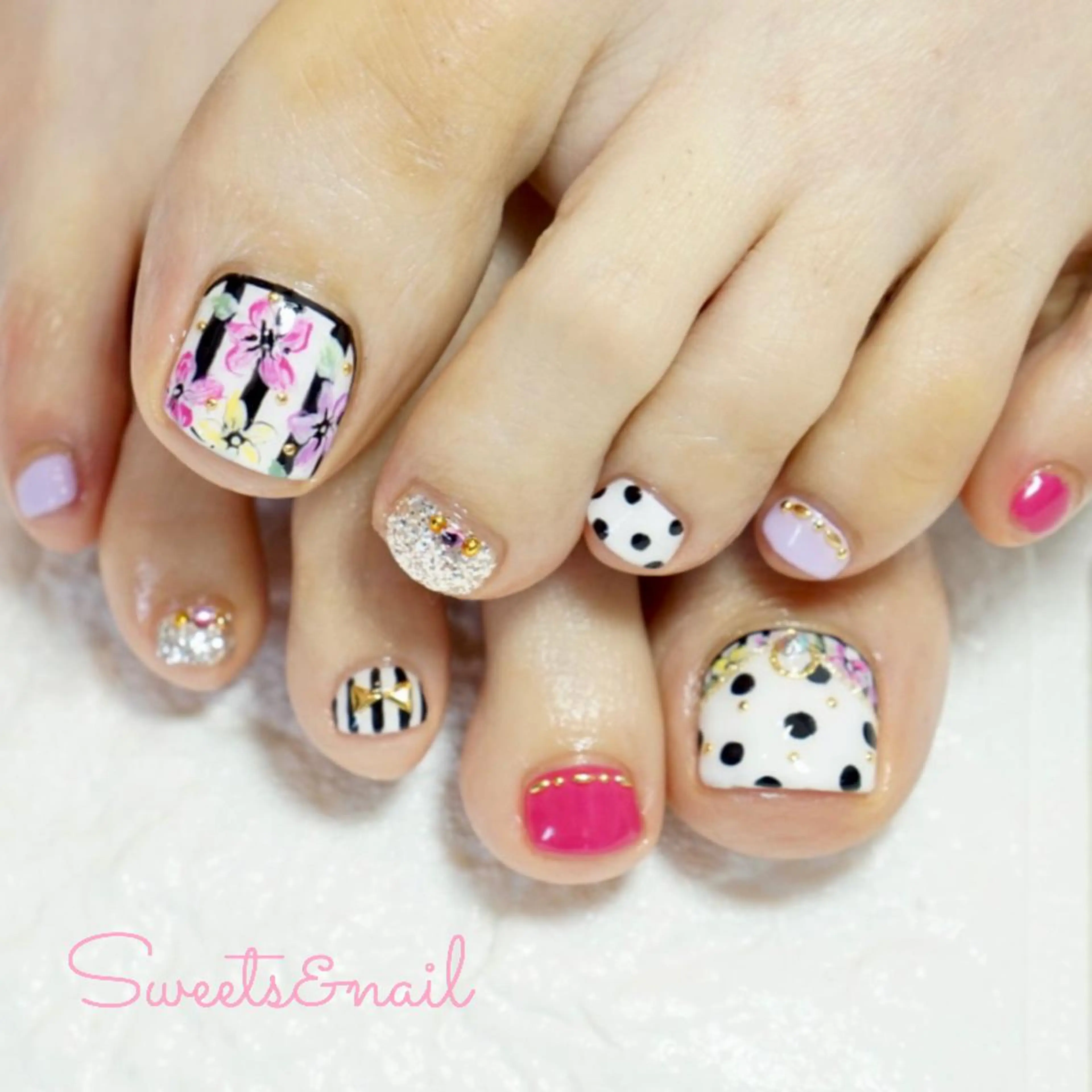 ネイル フットネイル ガーリー 持ち込み Sweets＆ nail みなこのネイルデザイン