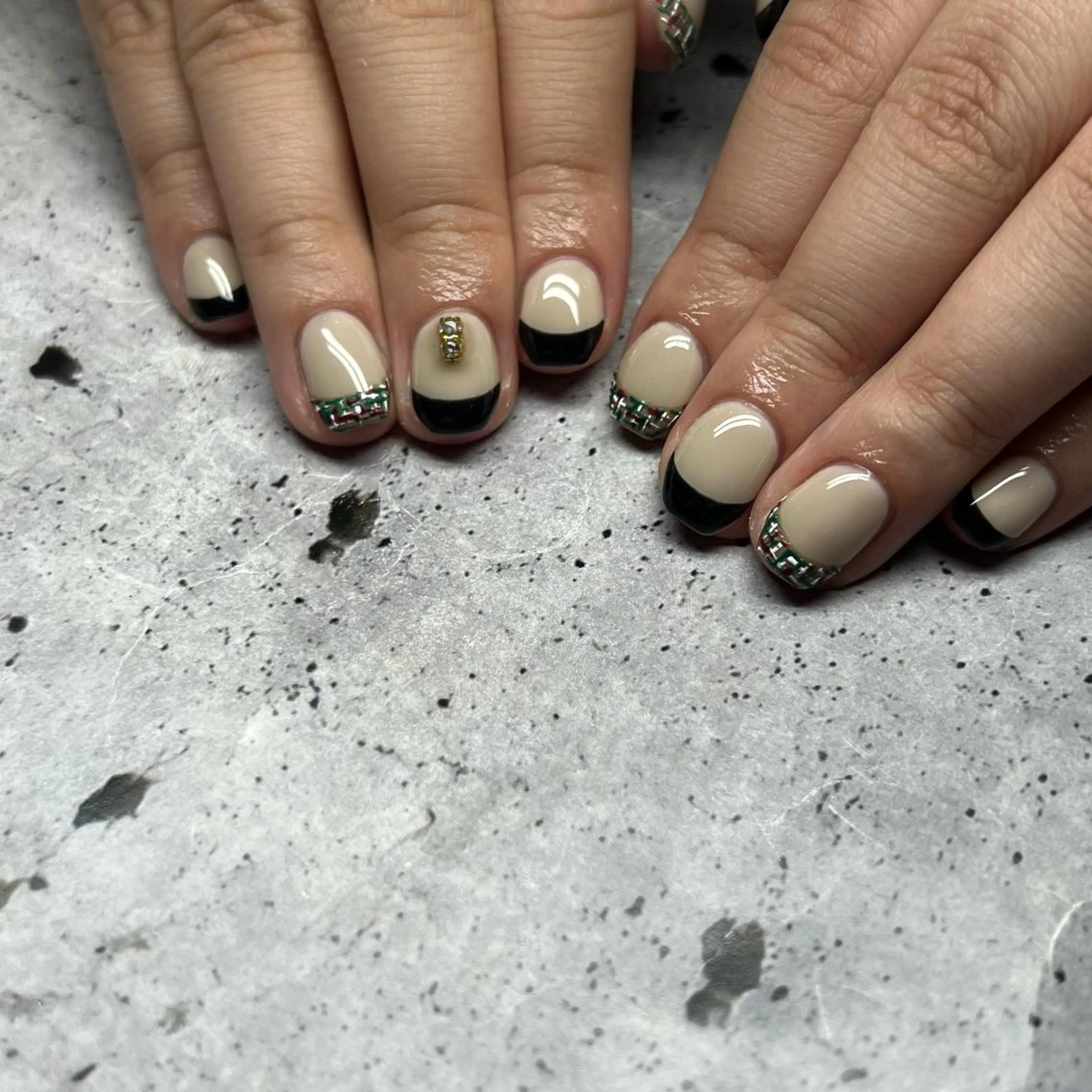 ネイル ハンドネイル 𝐫𝐚𝐢 𝐧𝐚𝐢𝐥のネイルデザイン