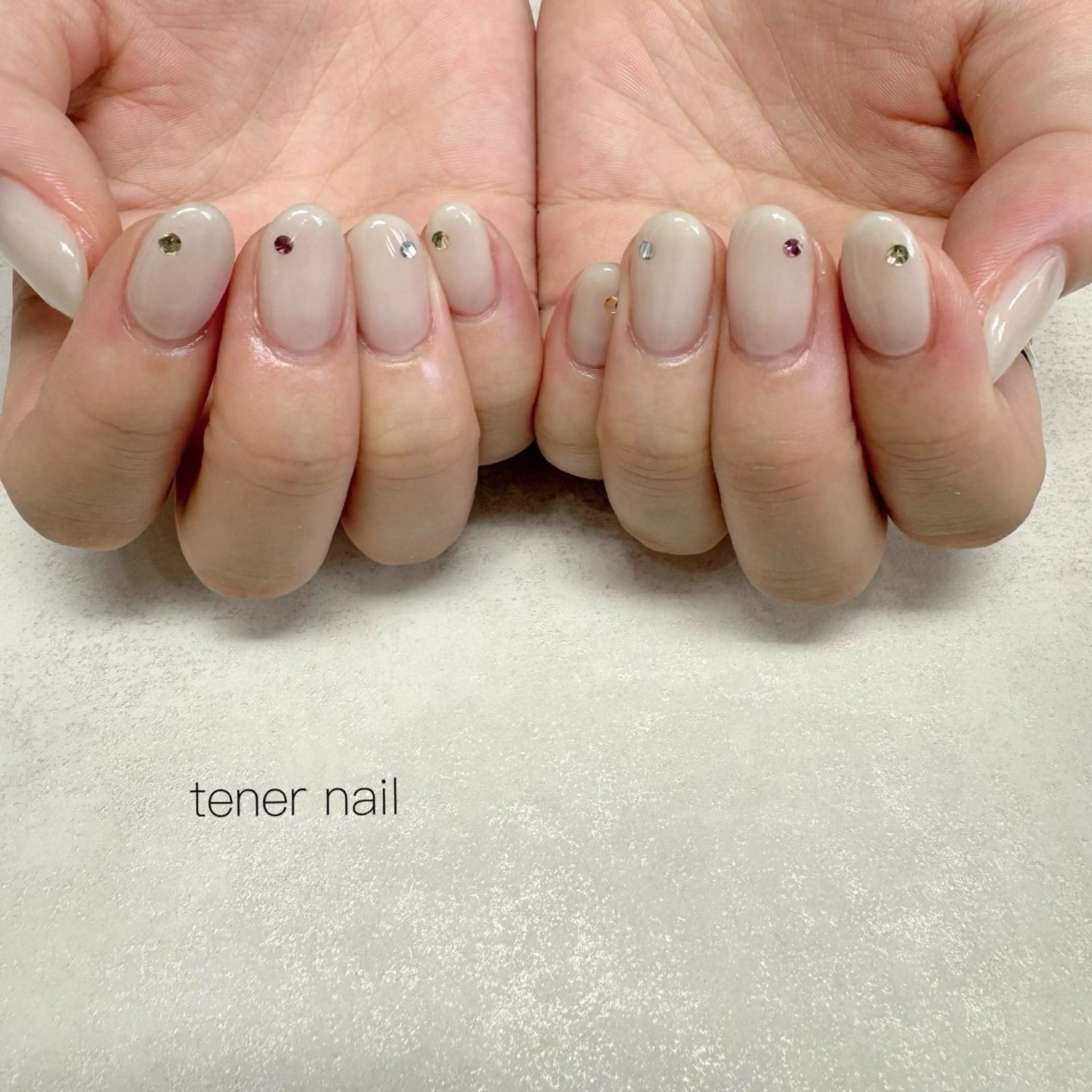 ネイル ワンカラーネイル ストーンネイル ハンドネイル テネルネイル tener nailのネイルデザイン