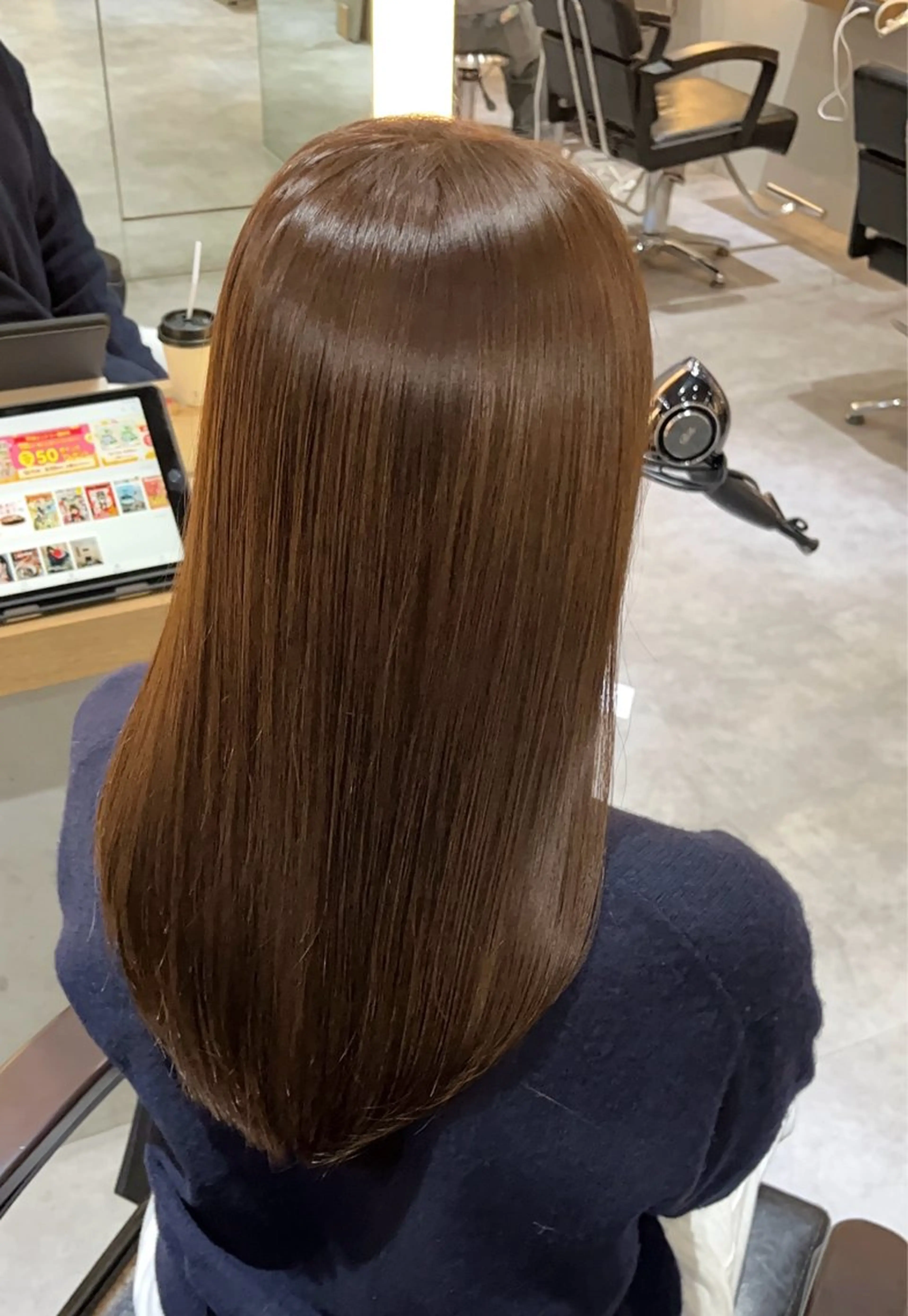 ロング カラー ブラウンカラー ロングカット/ うる艶カラー/ユイのヘアスタイル