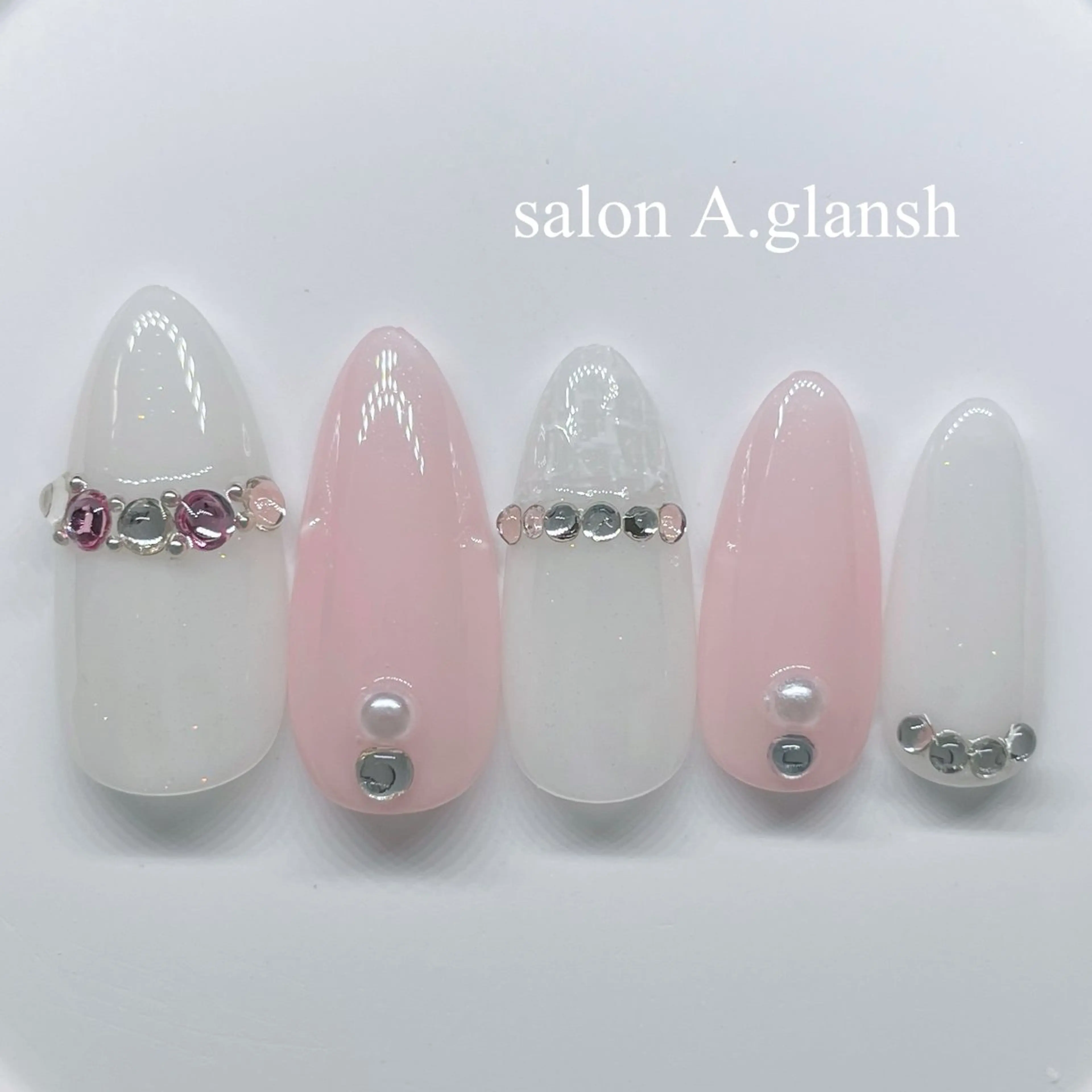 ネイル ハンドネイル 肌質改善salon♪ 効果がわかる♪南森町のエステ・リラクイメージ