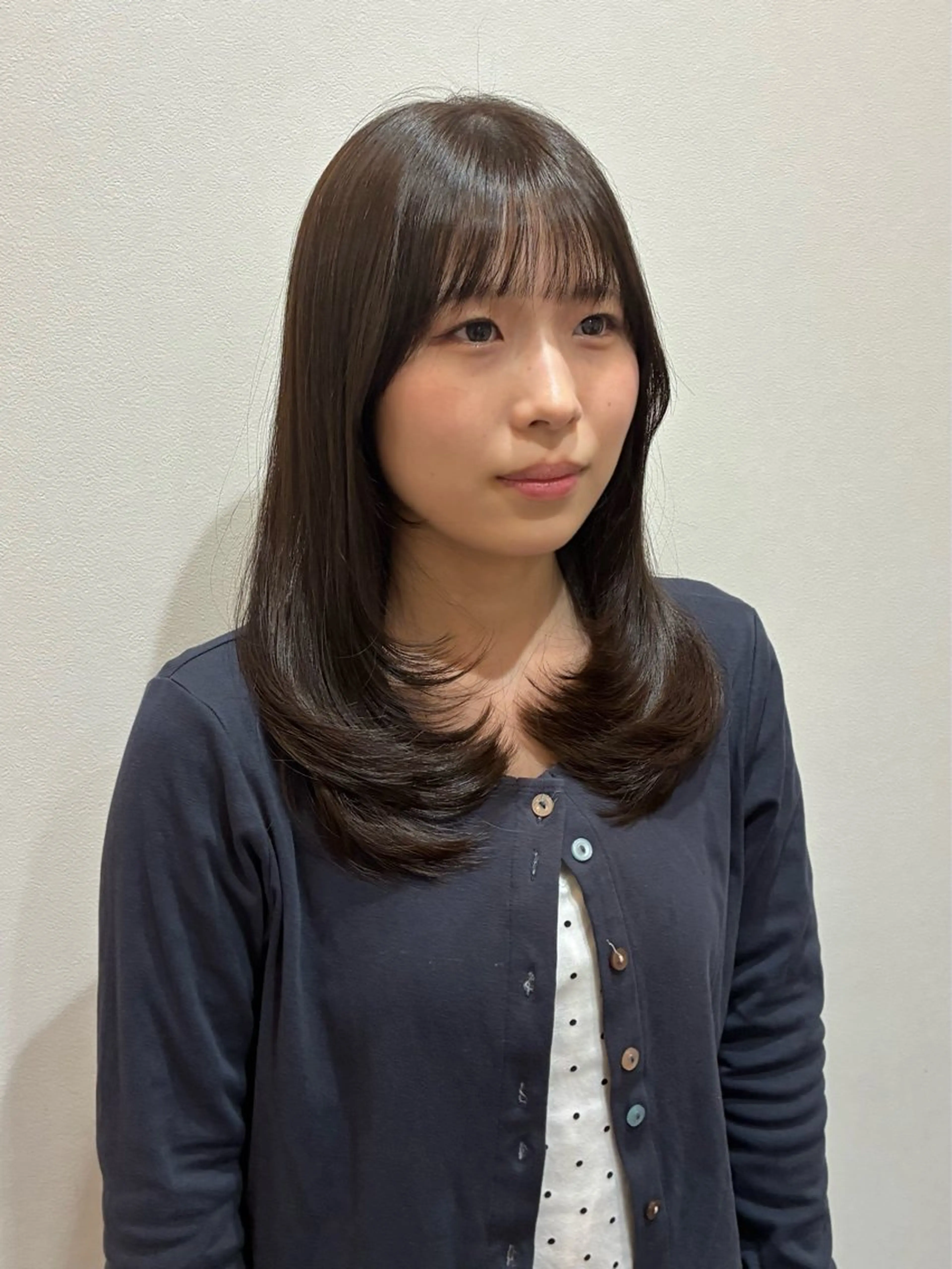 セミロング レイヤーカット 柴田真衣 /ナチュラル/半個室のヘアスタイル