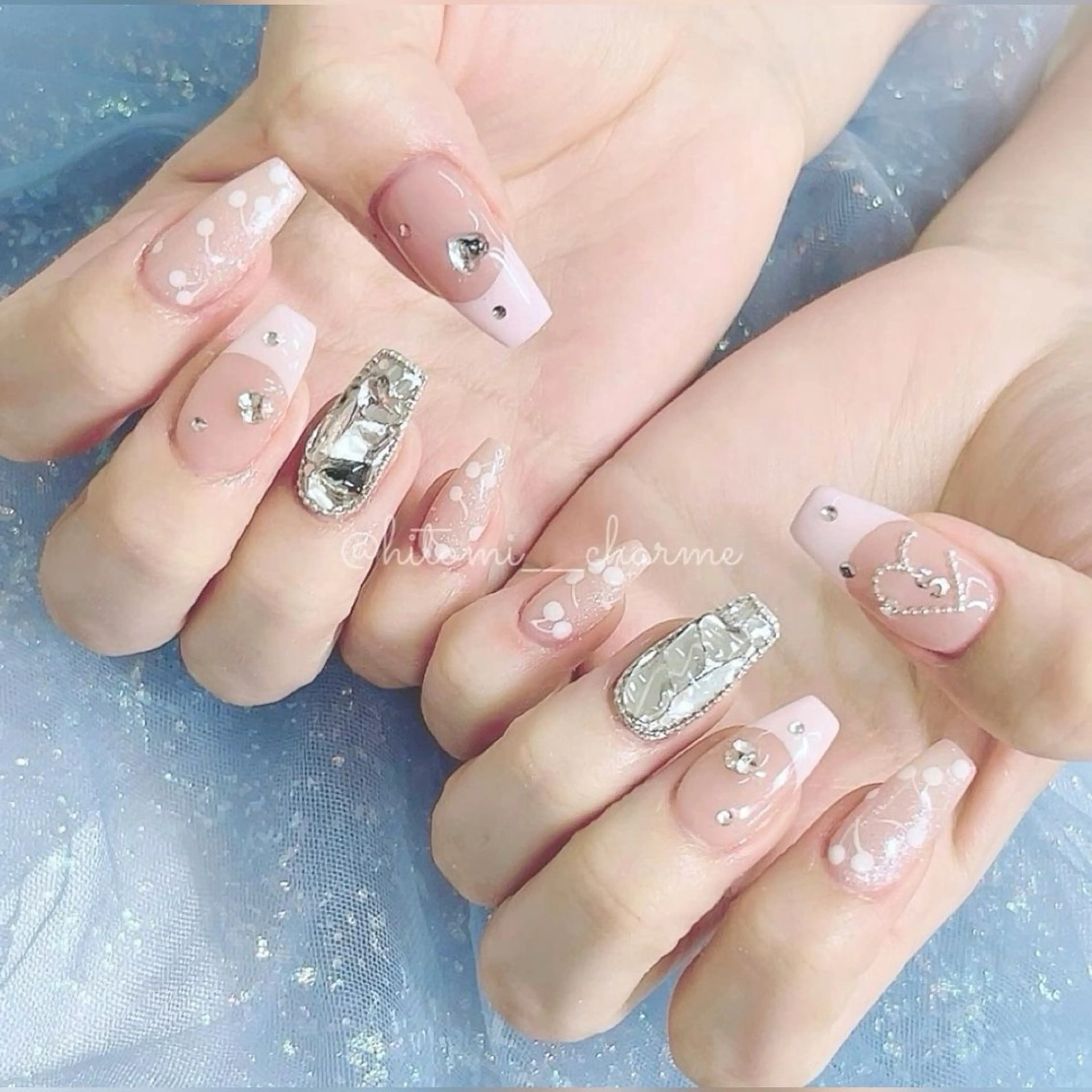 ネイル マグネットネイル ミラーネイル ニュアンスネイル ネイルチップ 冬ネイル Lee Nailsのネイルデザイン